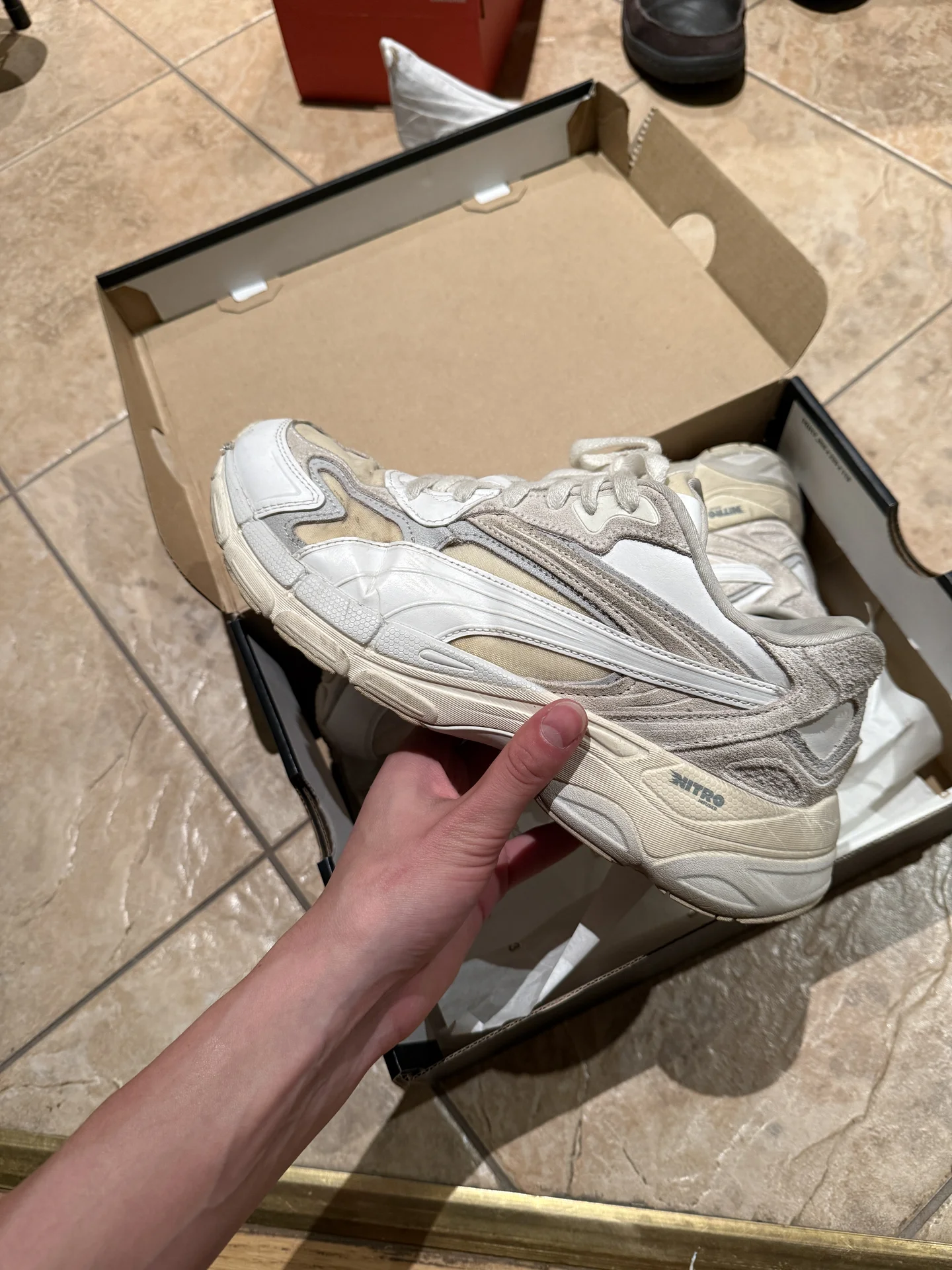 Кроссовки белые женские puma 39 - миниатюра 2