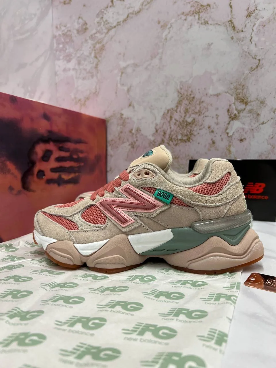 Кроссовки NEW BALANCE 9060 - миниатюра 4