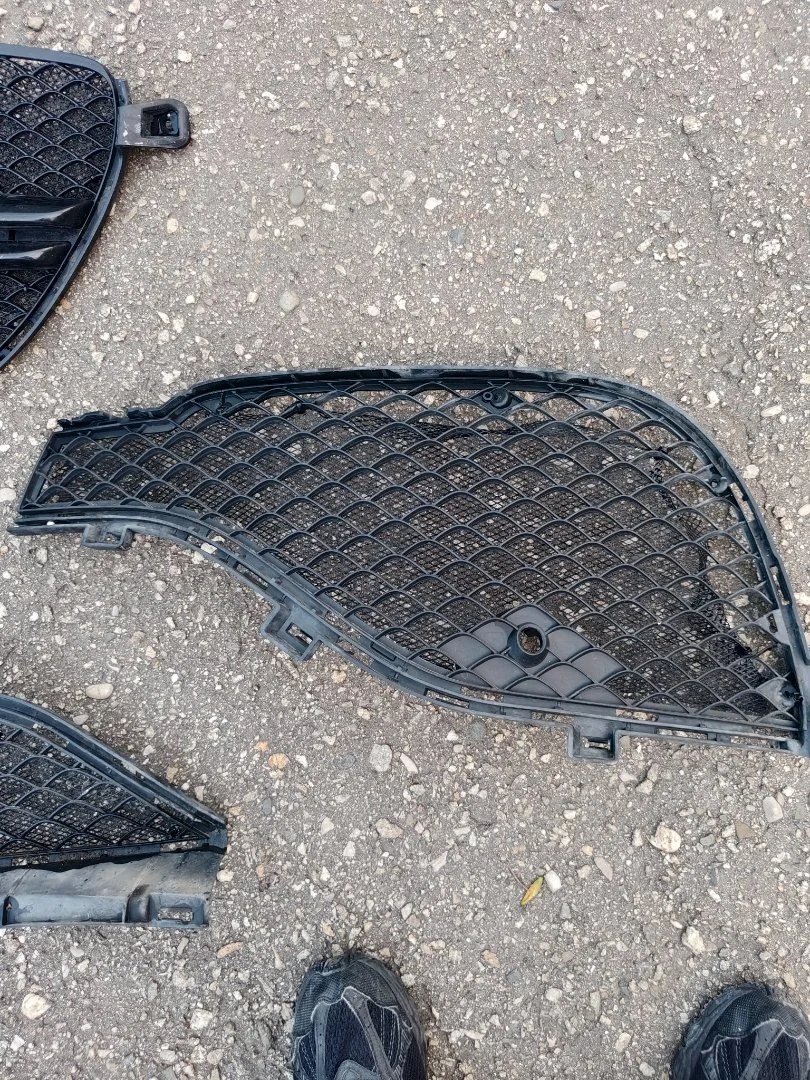Оригинальный комплект сеток и решетка бампера Mercedes GLE W166 / C292 - миниатюра 5