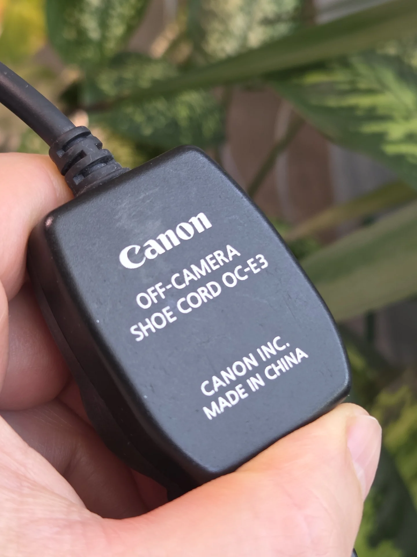 Canon Off-Camera Shoe Cord OC-E3 — TTL-кабель - миниатюра 7
