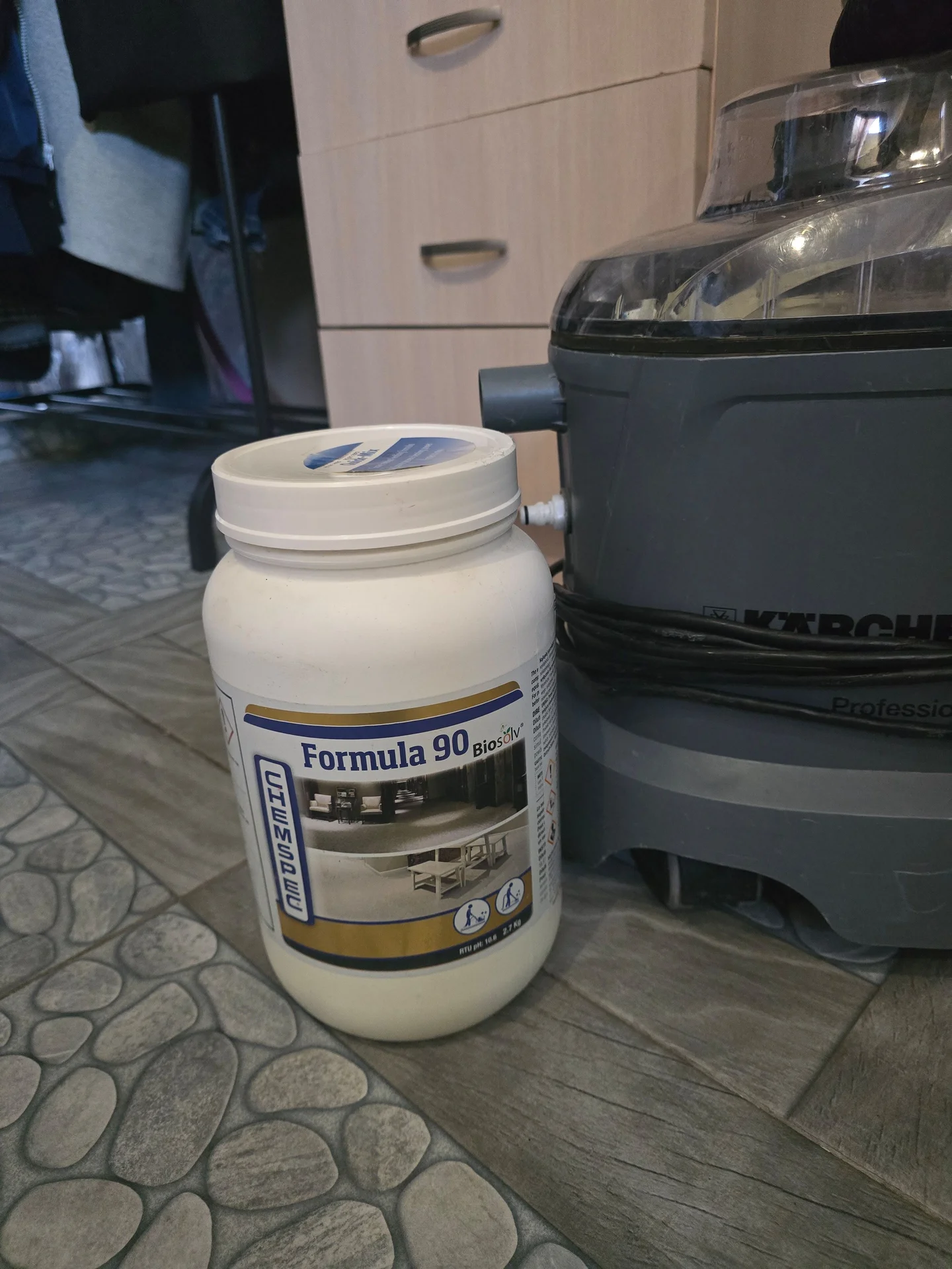 Пылесос Karcher Puzzi 8/1 - миниатюра 3