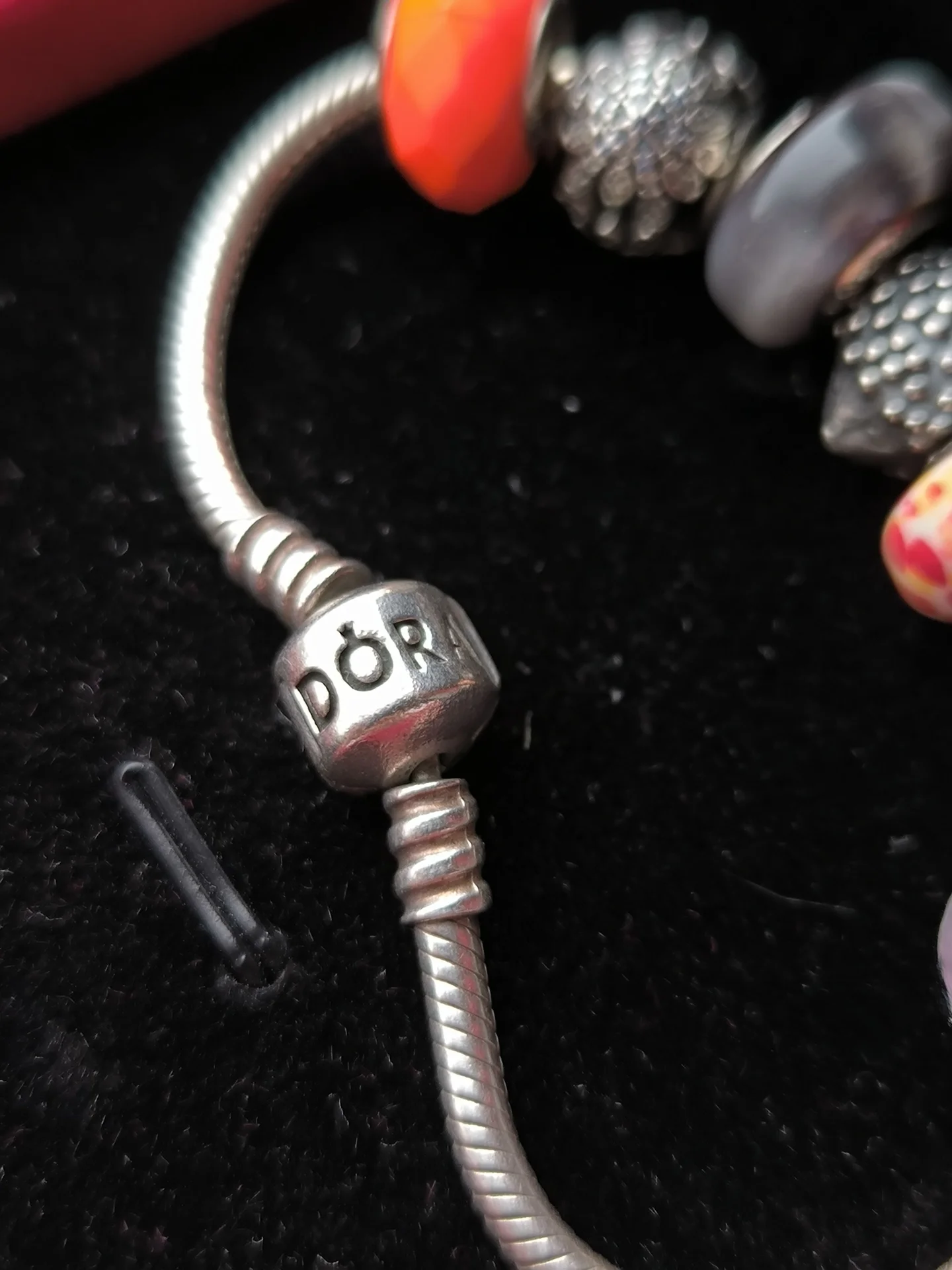 Серебряный браслет Pandora с шармами. Винтаж - миниатюра 2