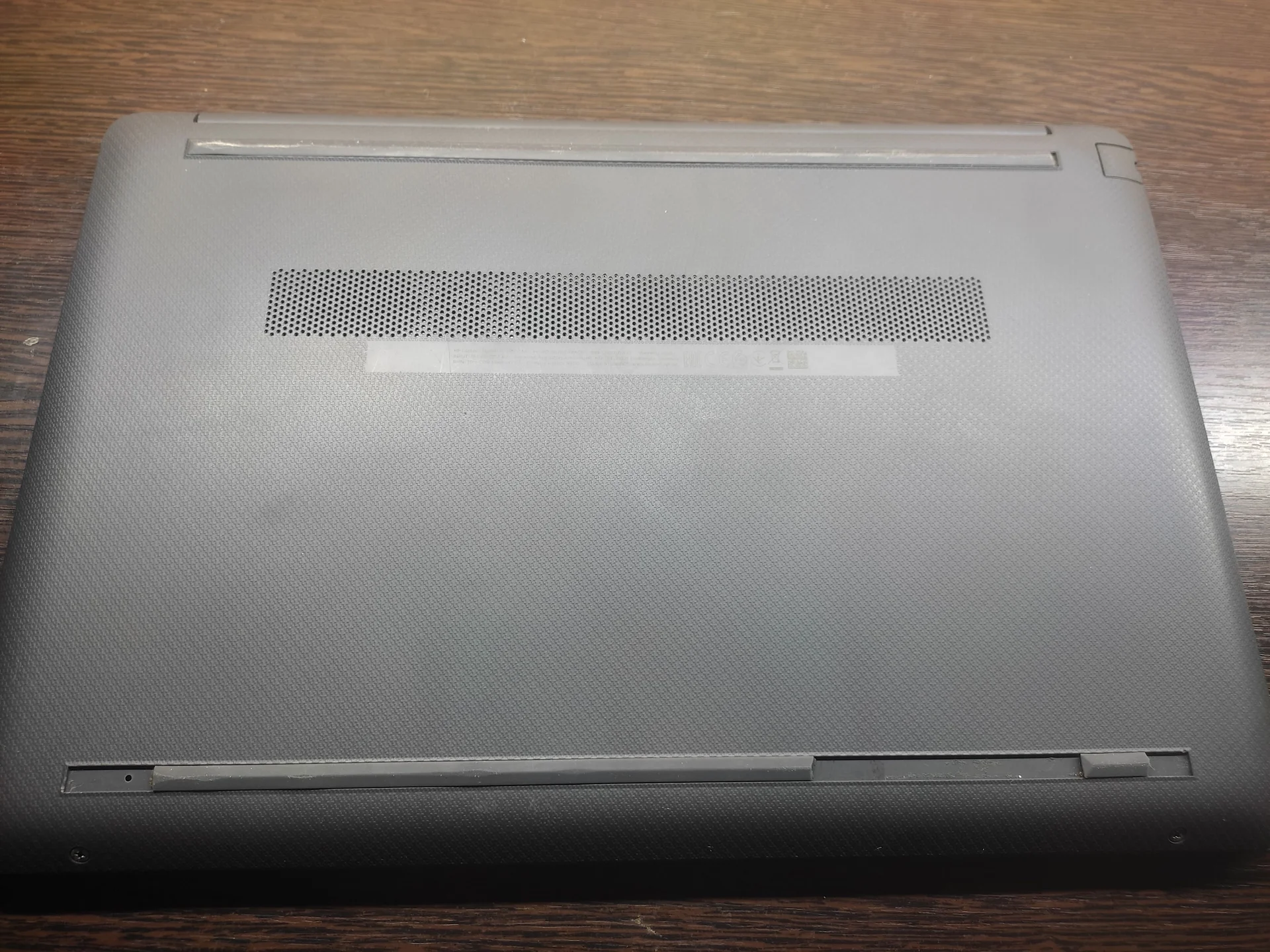 Ноутбук HP 15-dw2033ur - миниатюра 3