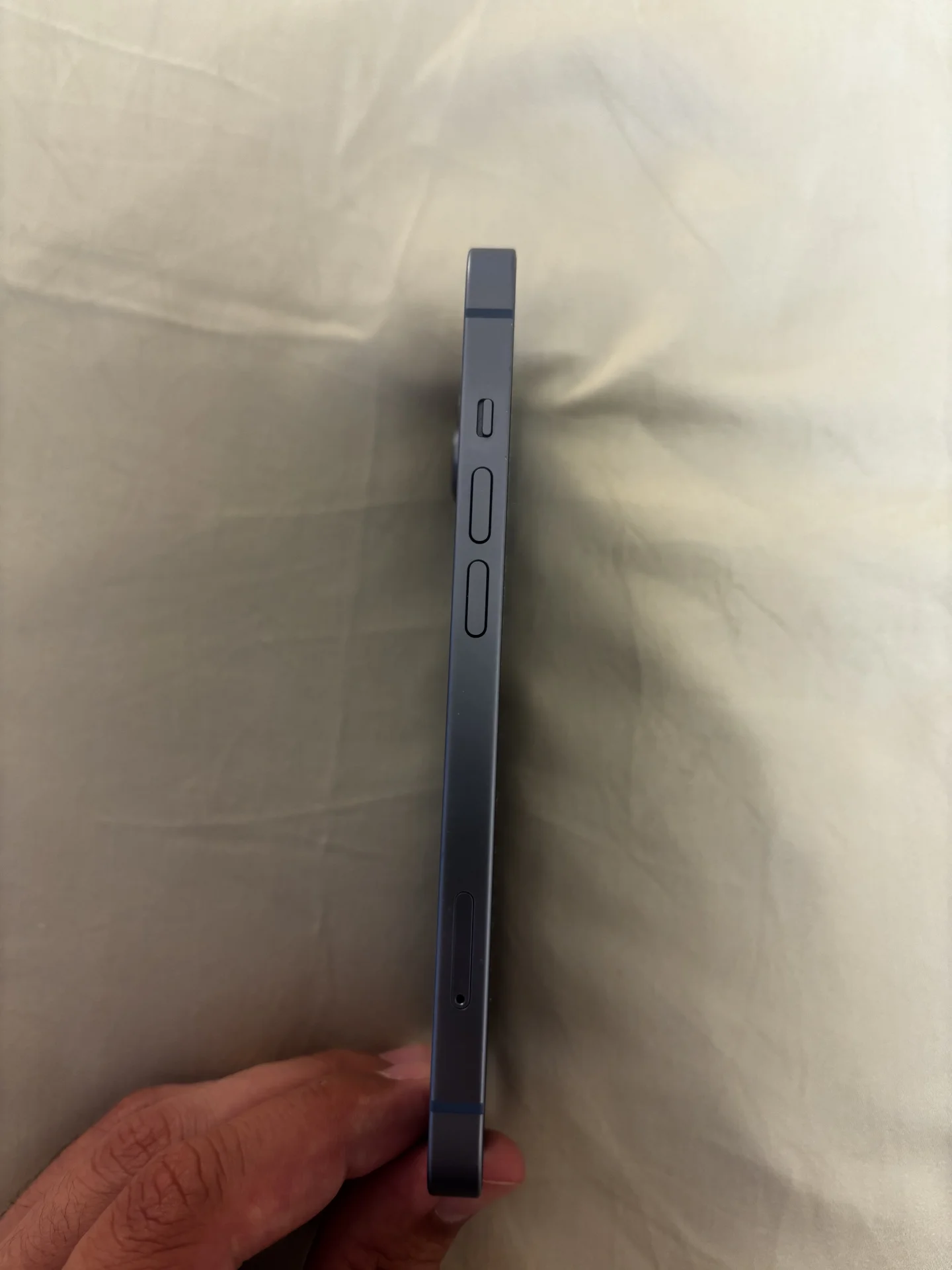 iPhone 14 128гб SIM+ eSIM - миниатюра 4
