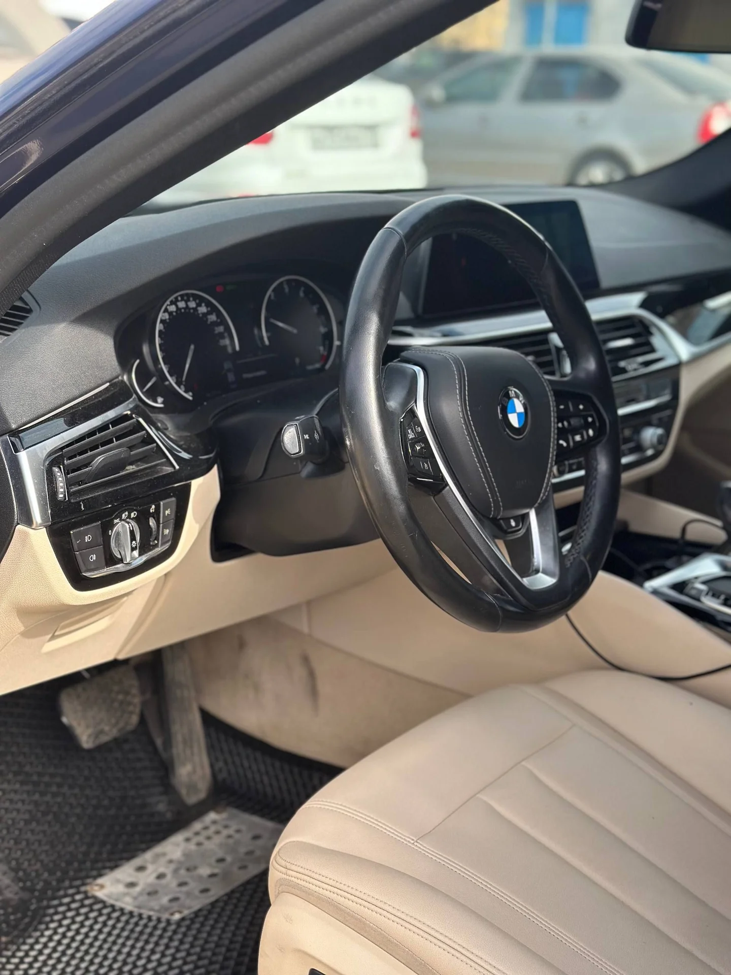 Bmw 520i - миниатюра 4