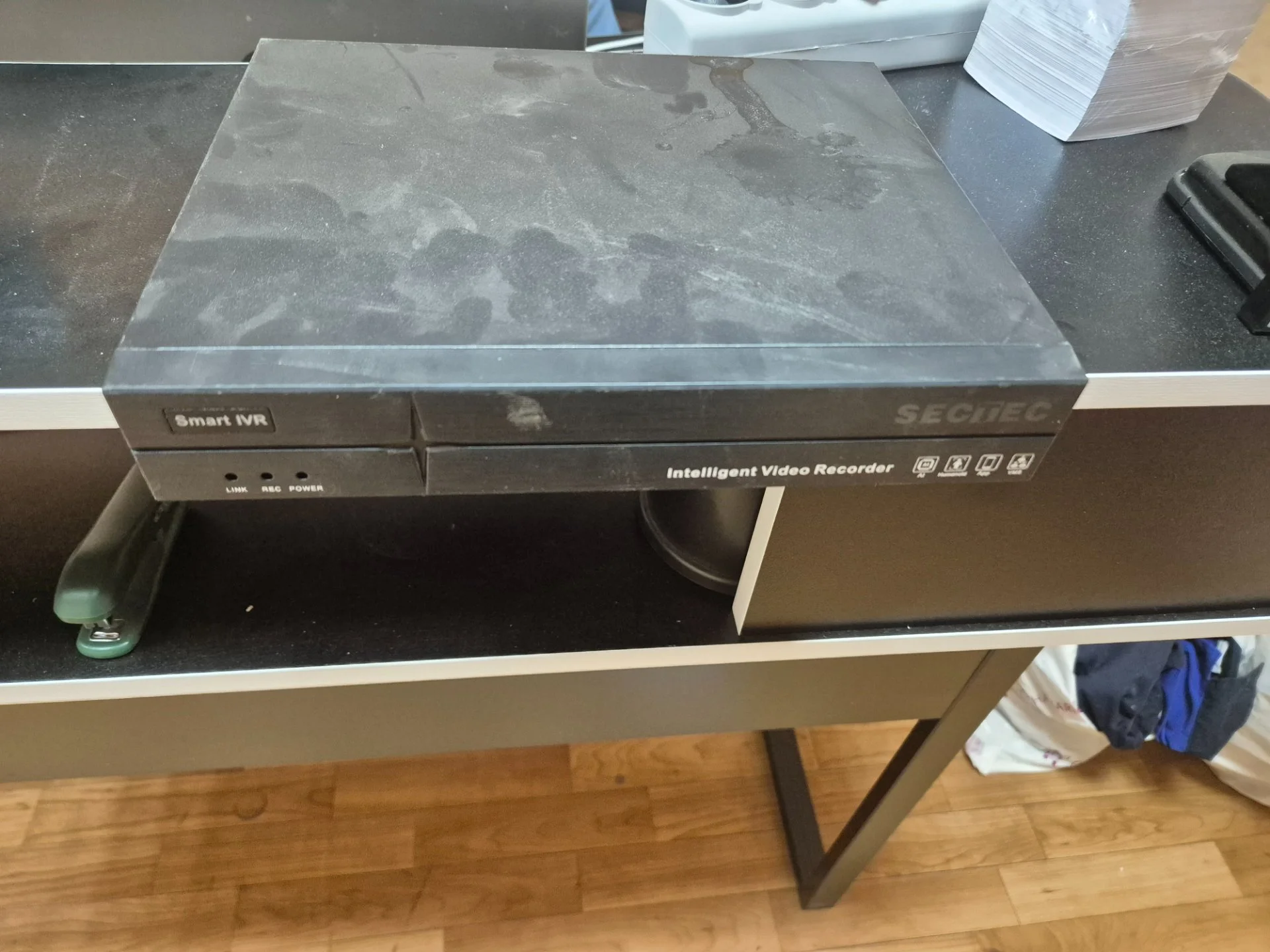 Готовый комплект IP POE видеонаблюдения Sectec / 3 камеры 12 Мп, 25 кадр/с, б/у - миниатюра 2