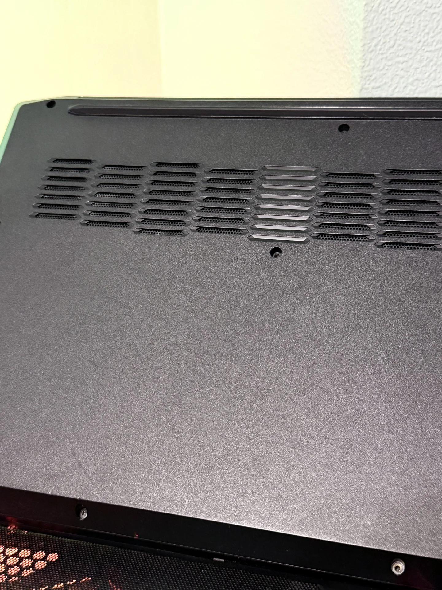 Игровой мощный ноутбук Lenovo Gaming 3 (15IMH05) - миниатюра 3