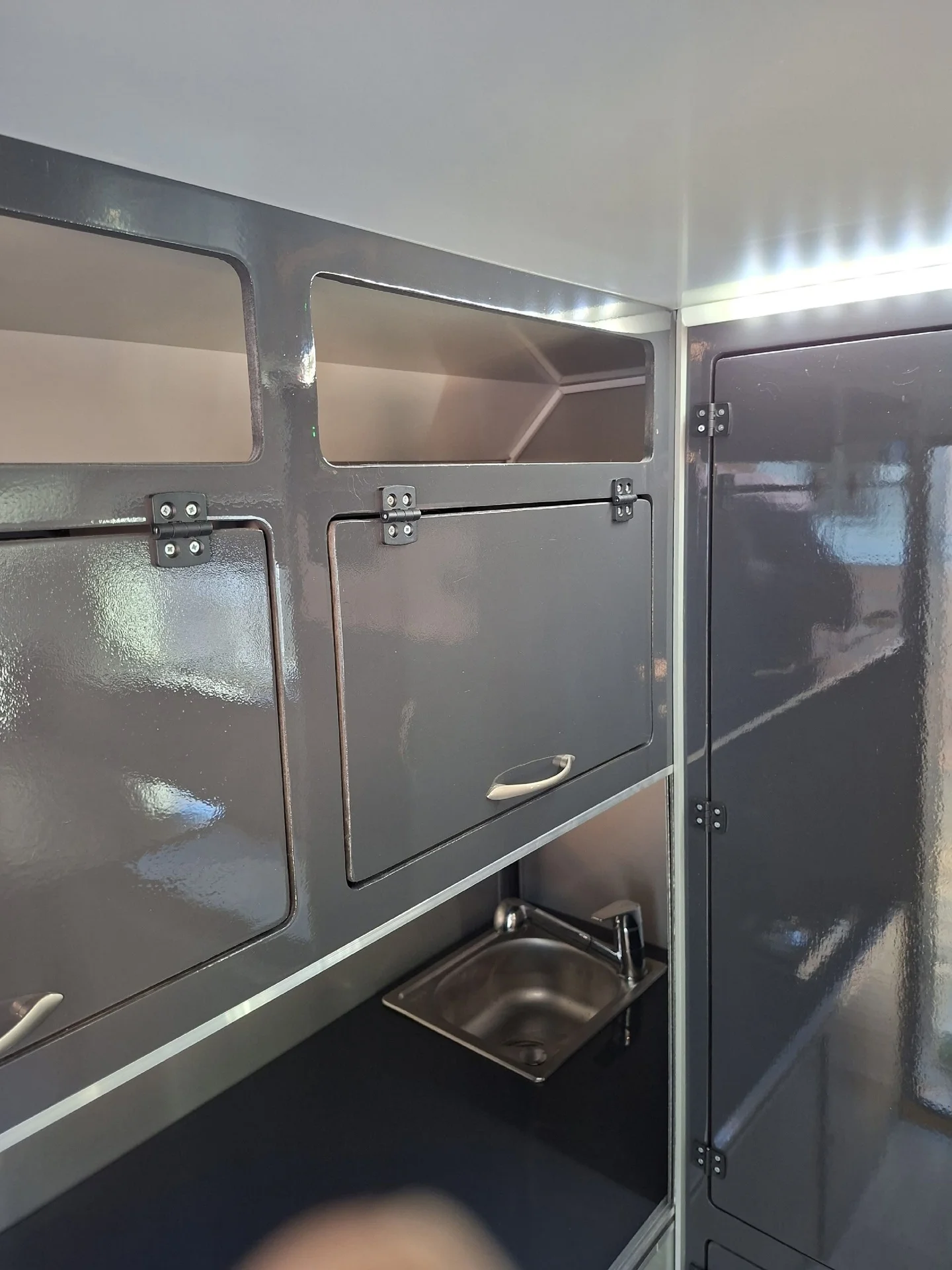 Кемпер/Автодом 1.5*1.5*3.2м - миниатюра 7