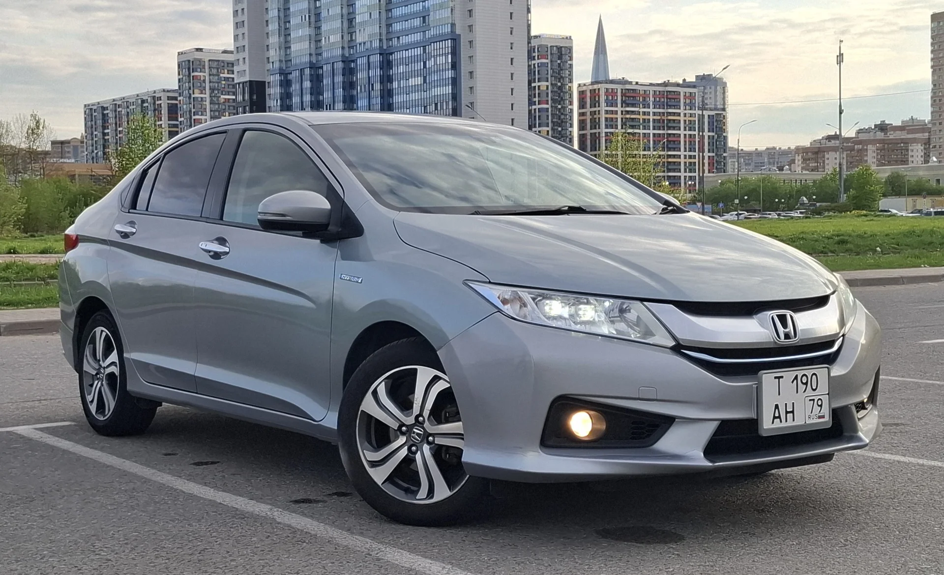 Honda Grace - изображение 1