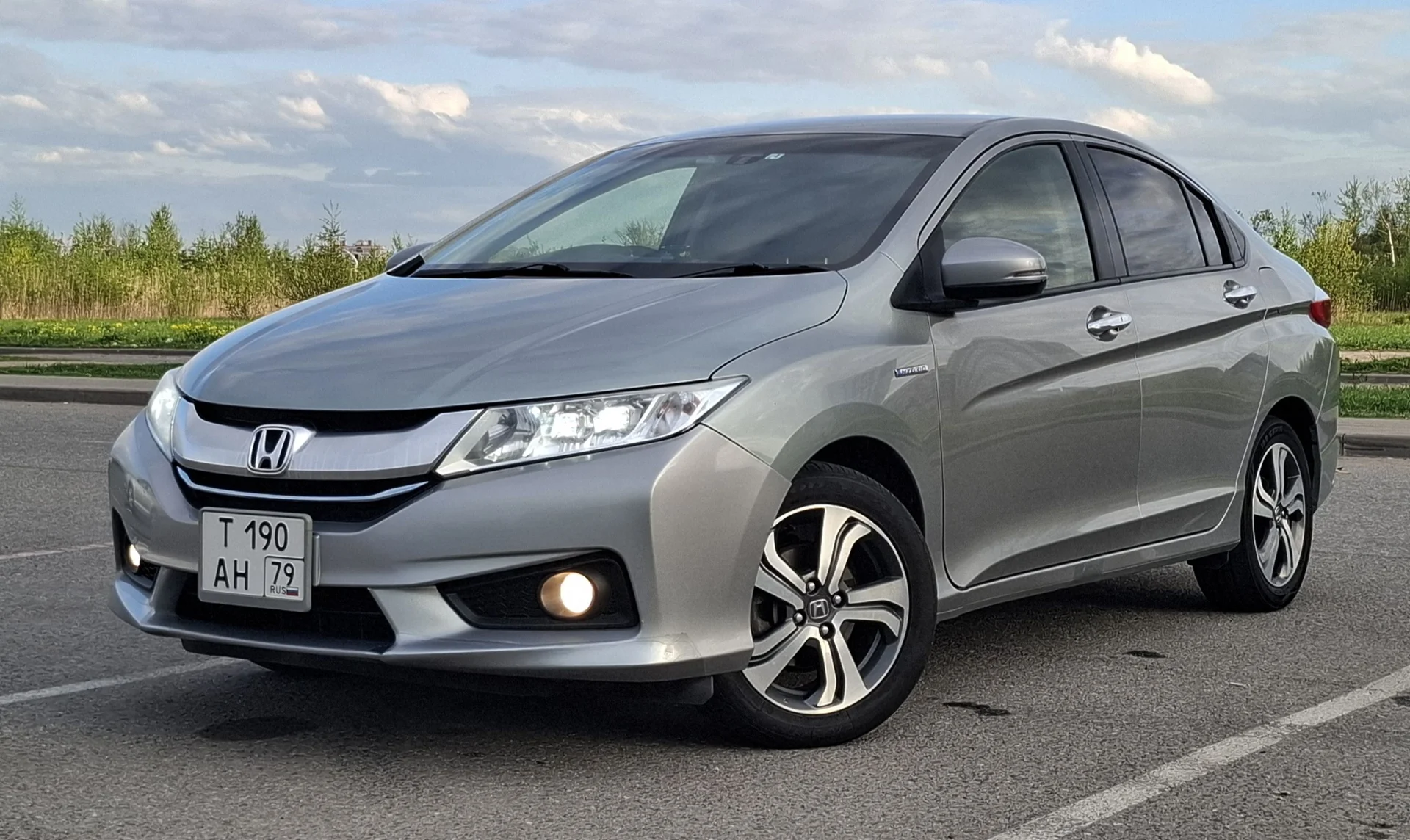 Honda Grace - миниатюра 3
