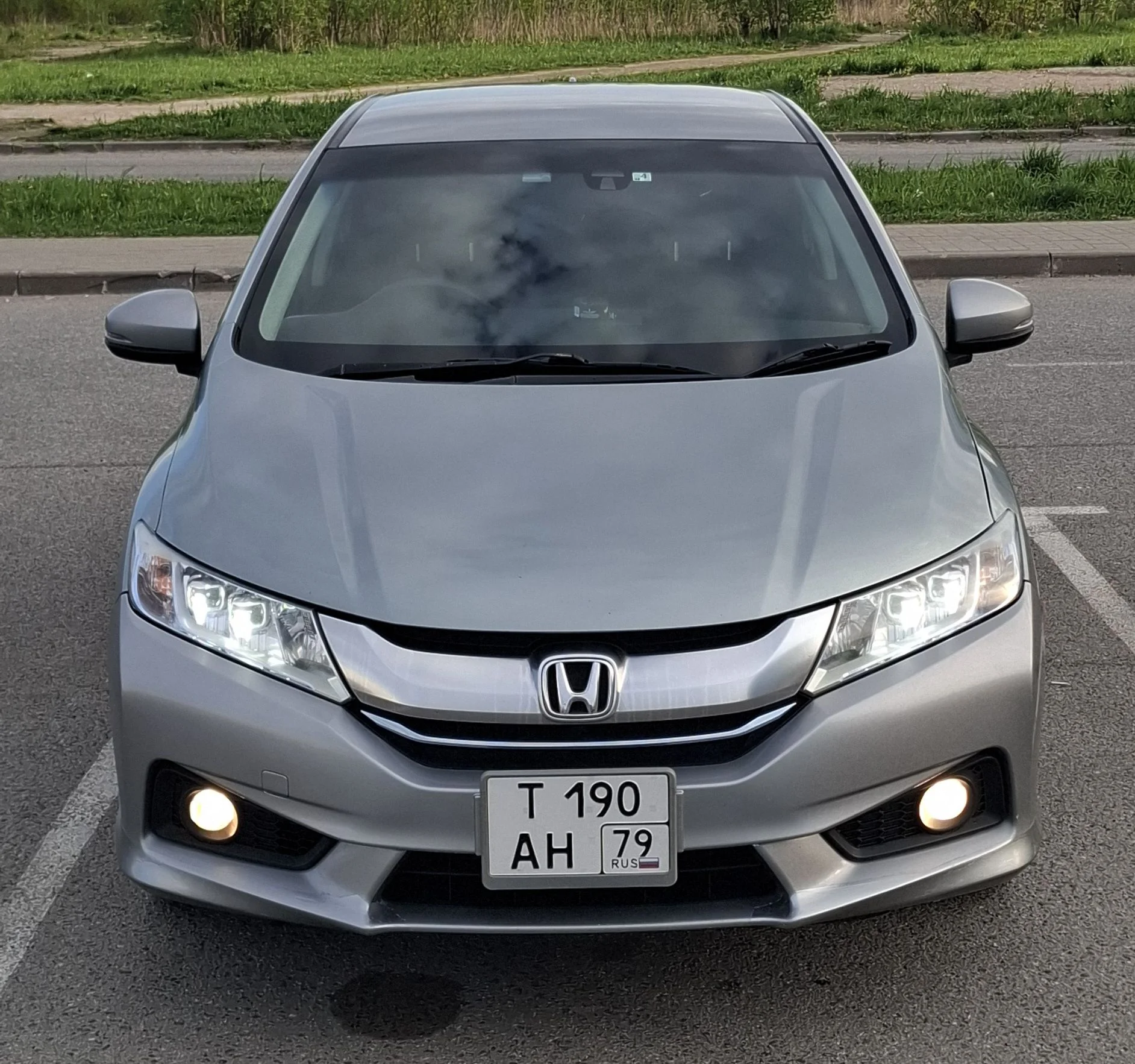 Honda Grace - миниатюра 2