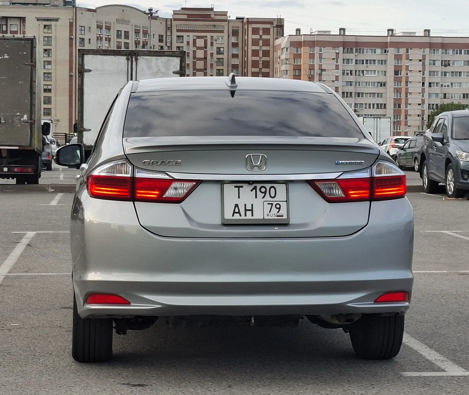 Honda Grace - миниатюра 6