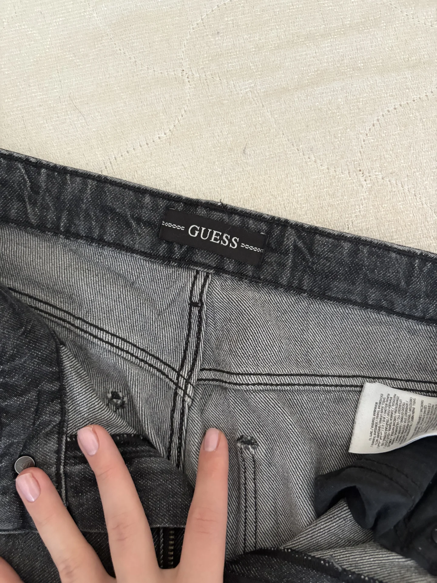 Джинсы guess - миниатюра 3