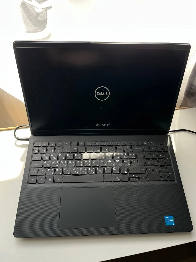 Ноутбук Dell vostro 3520 - миниатюра 2