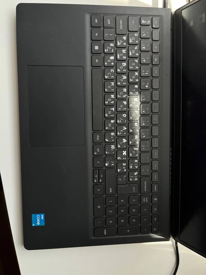 Ноутбук Dell vostro 3520 - миниатюра 4