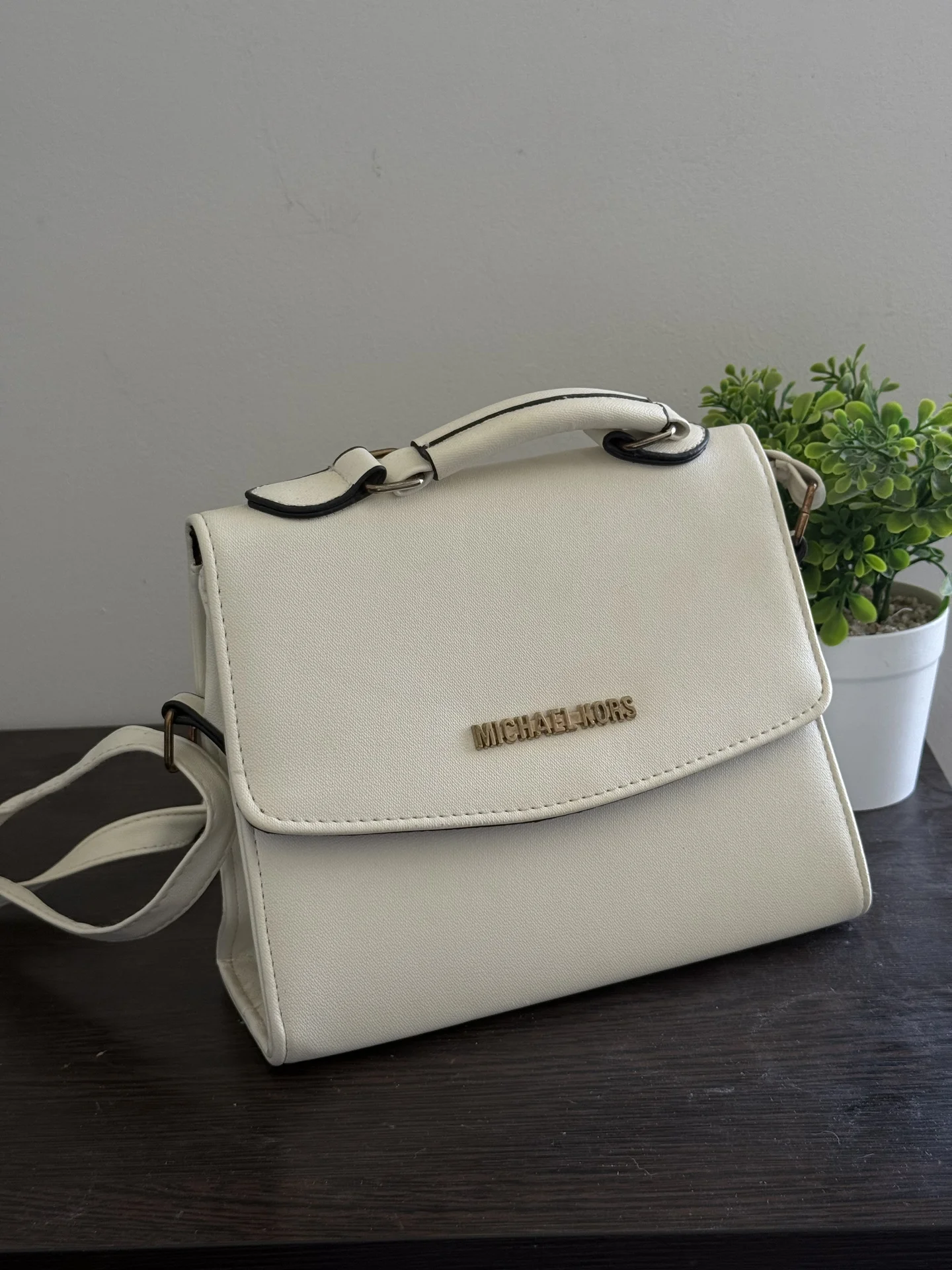 Сумка базовая Michael Kors - изображение 1