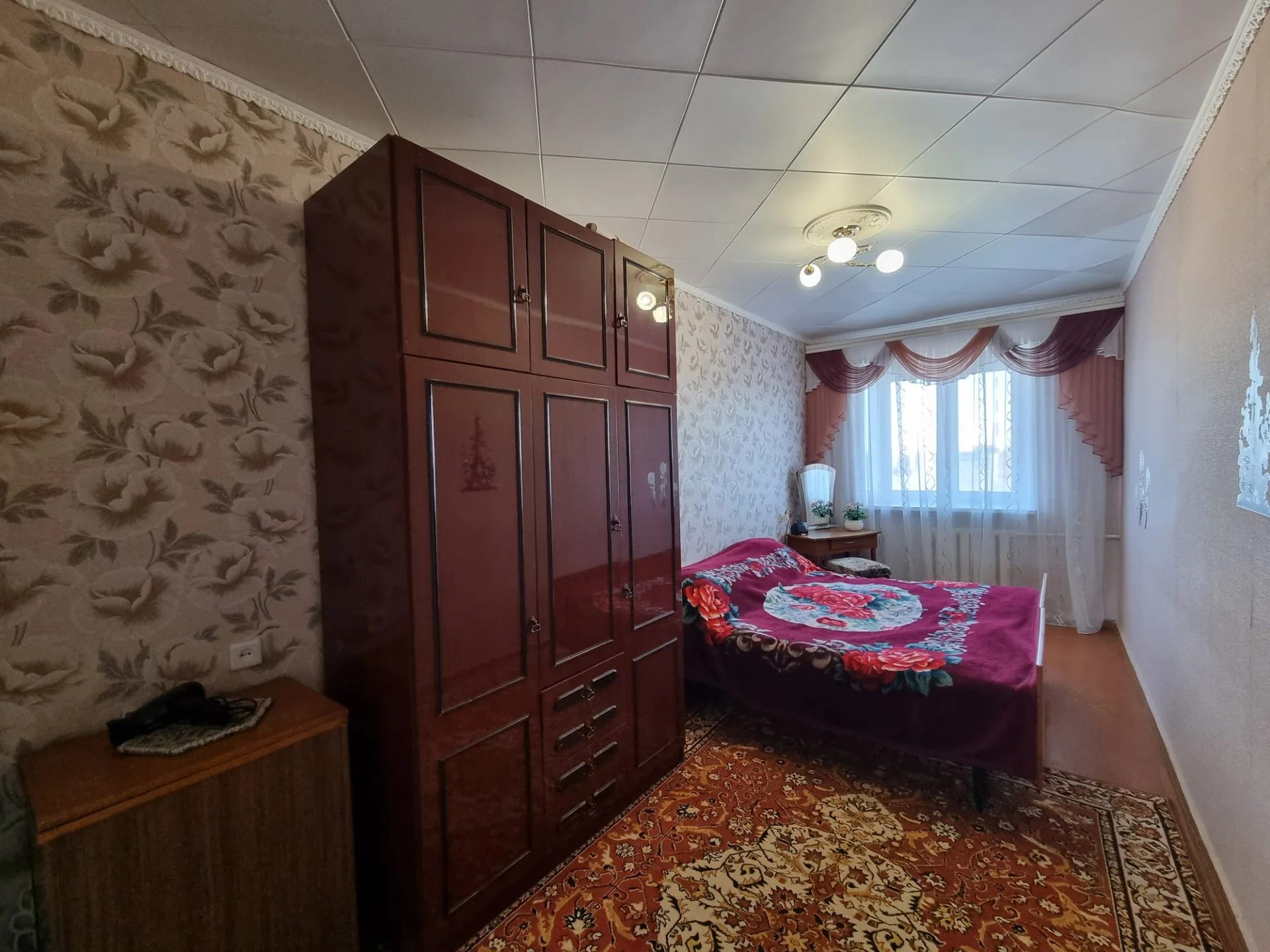 Трехкомнатная квартира в кирпичном доме на ОЗТП (Седьмой микрорайон) - миниатюра 6