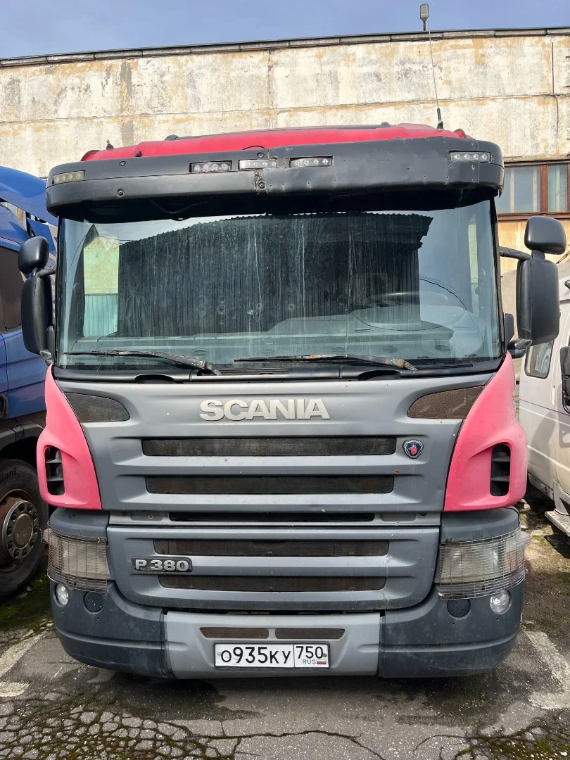 Продам Тягач  седельный  SCANIA Р380