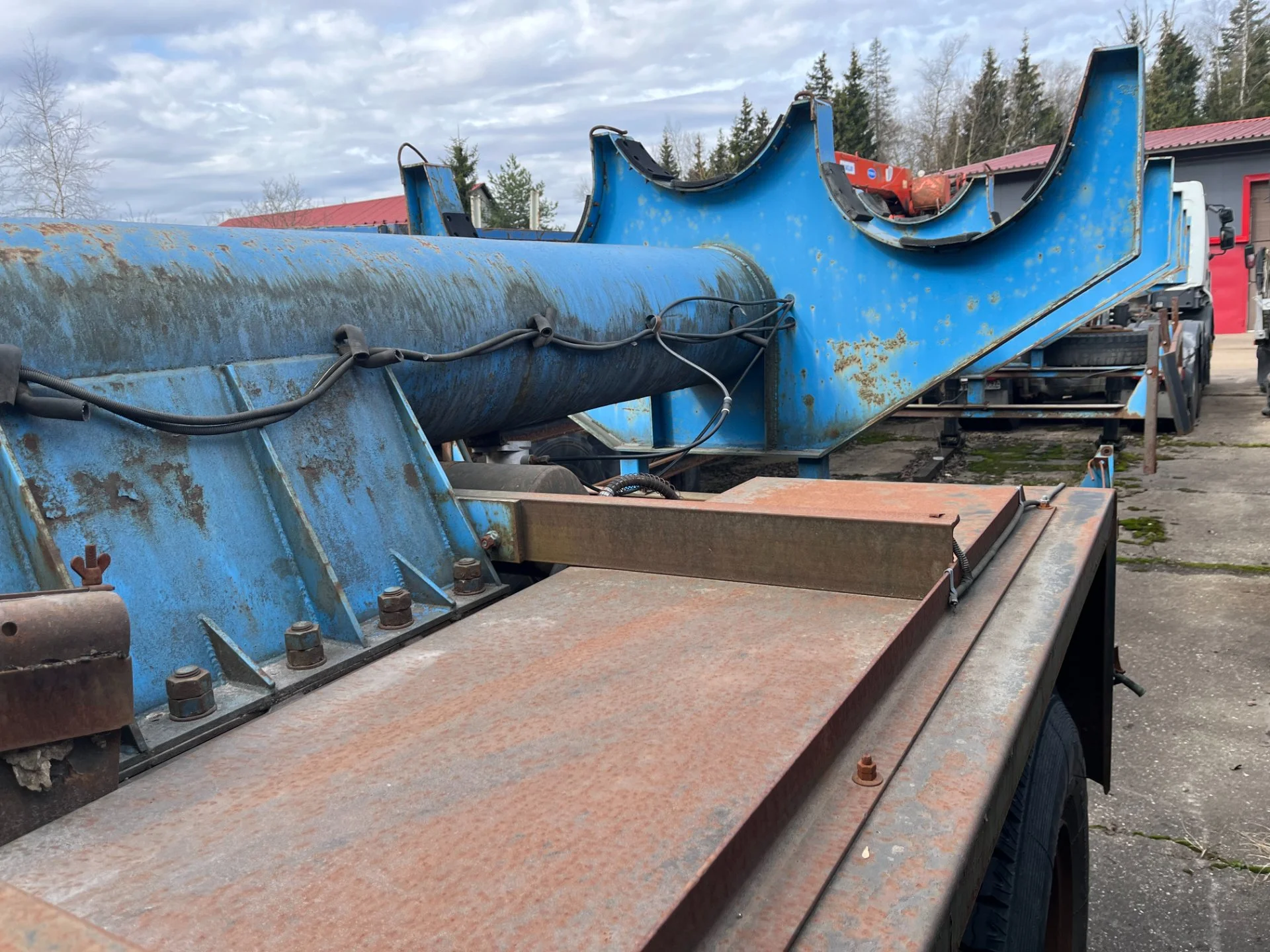 Продам ПОЛУПРИЦЕП УСТ 94651F опоровоз - миниатюра 5
