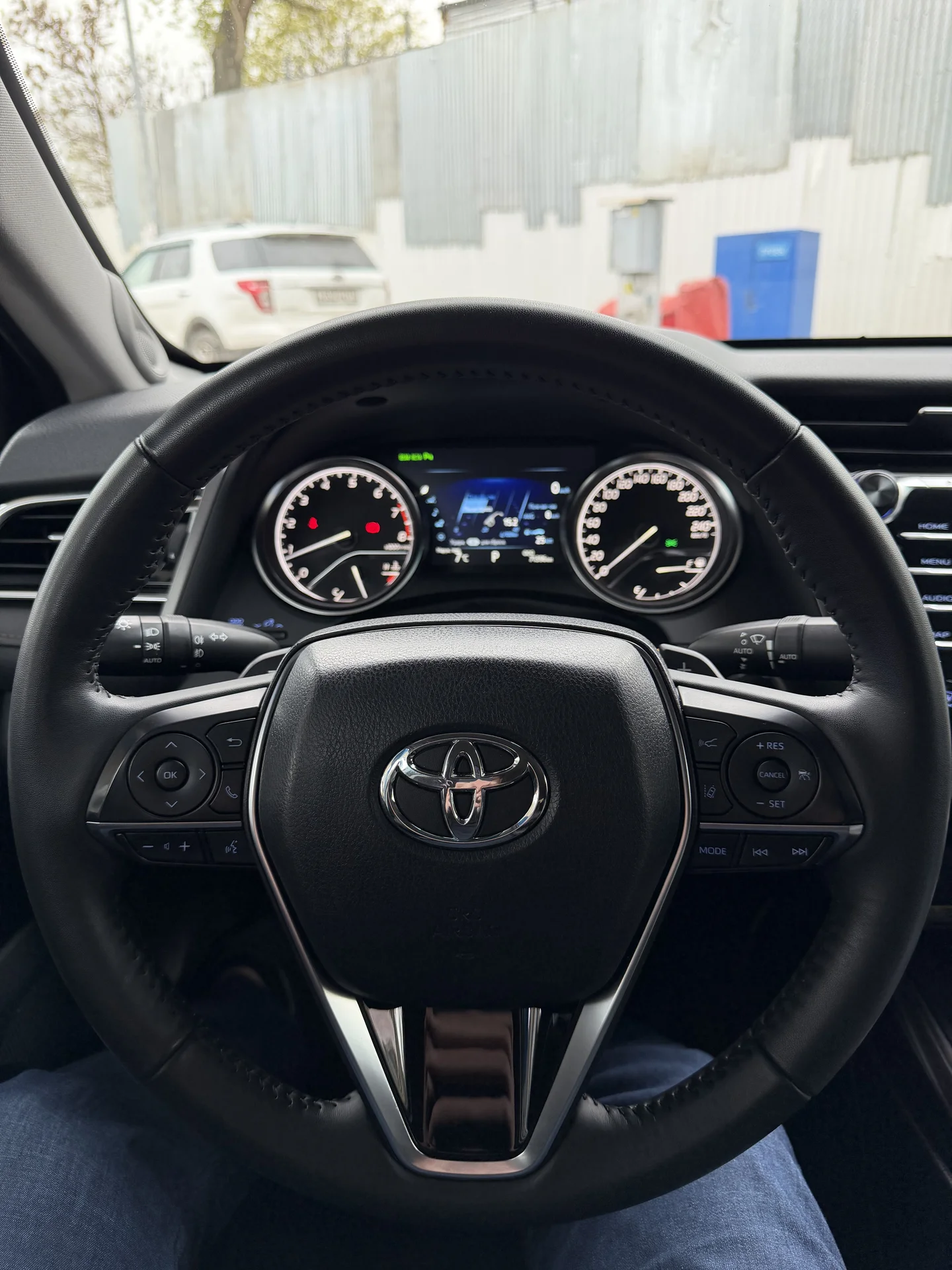 Продам Toyota Camry XV70 - миниатюра 24