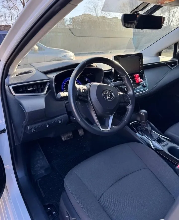 Toyota Corolla 2022 - миниатюра 8