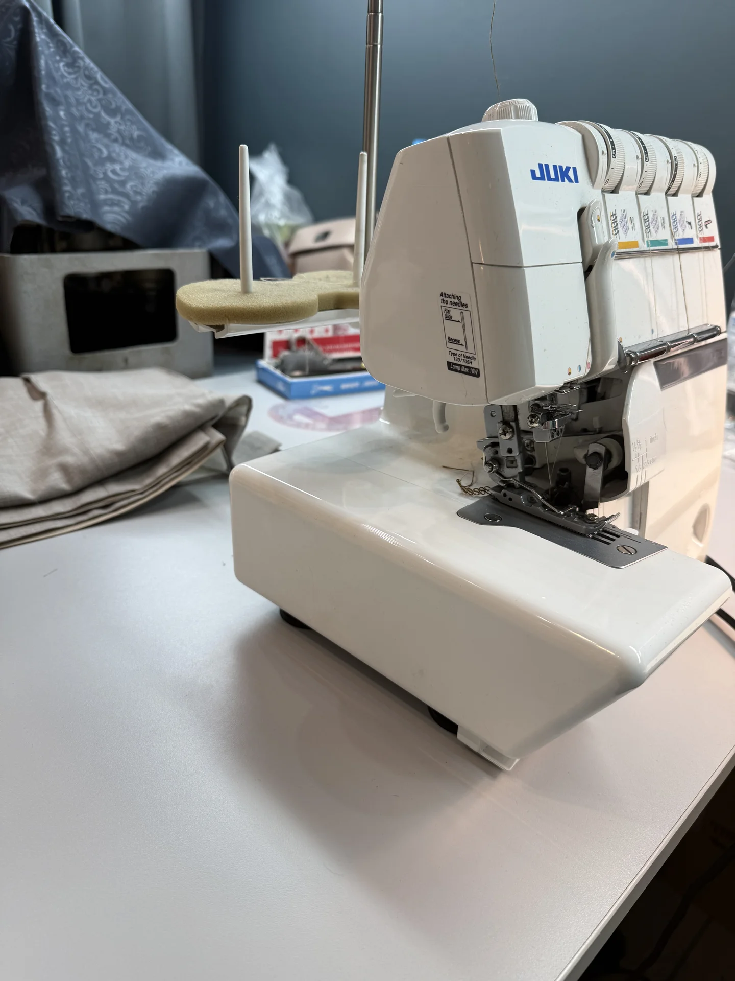 Продам коверлок Juki mo-735 - миниатюра 3
