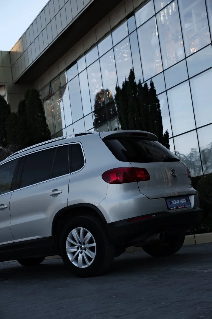 Volkswagen Tiguan 2013 — универсальный кроссовер на каждый день - миниатюра 10