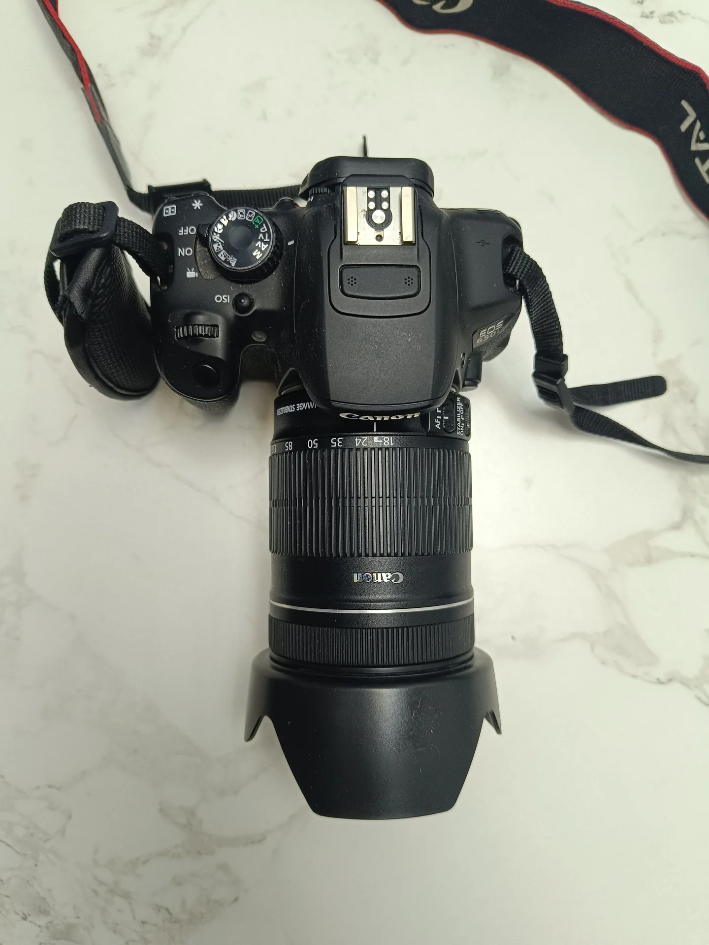 Фотокамера Canon - миниатюра 2