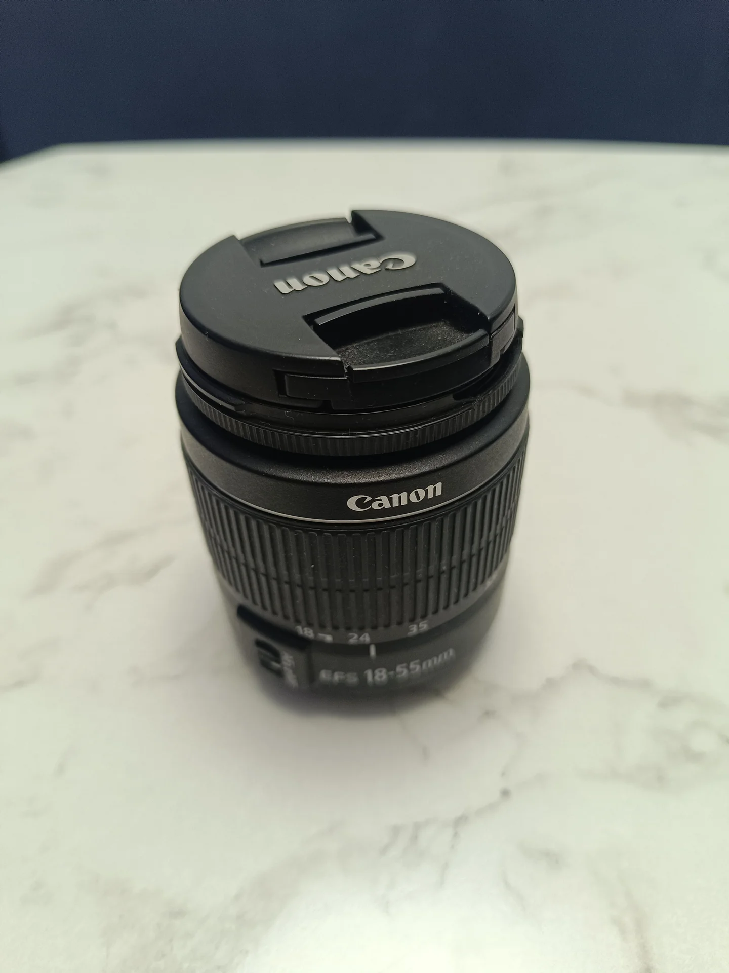 Фотокамера Canon - миниатюра 3
