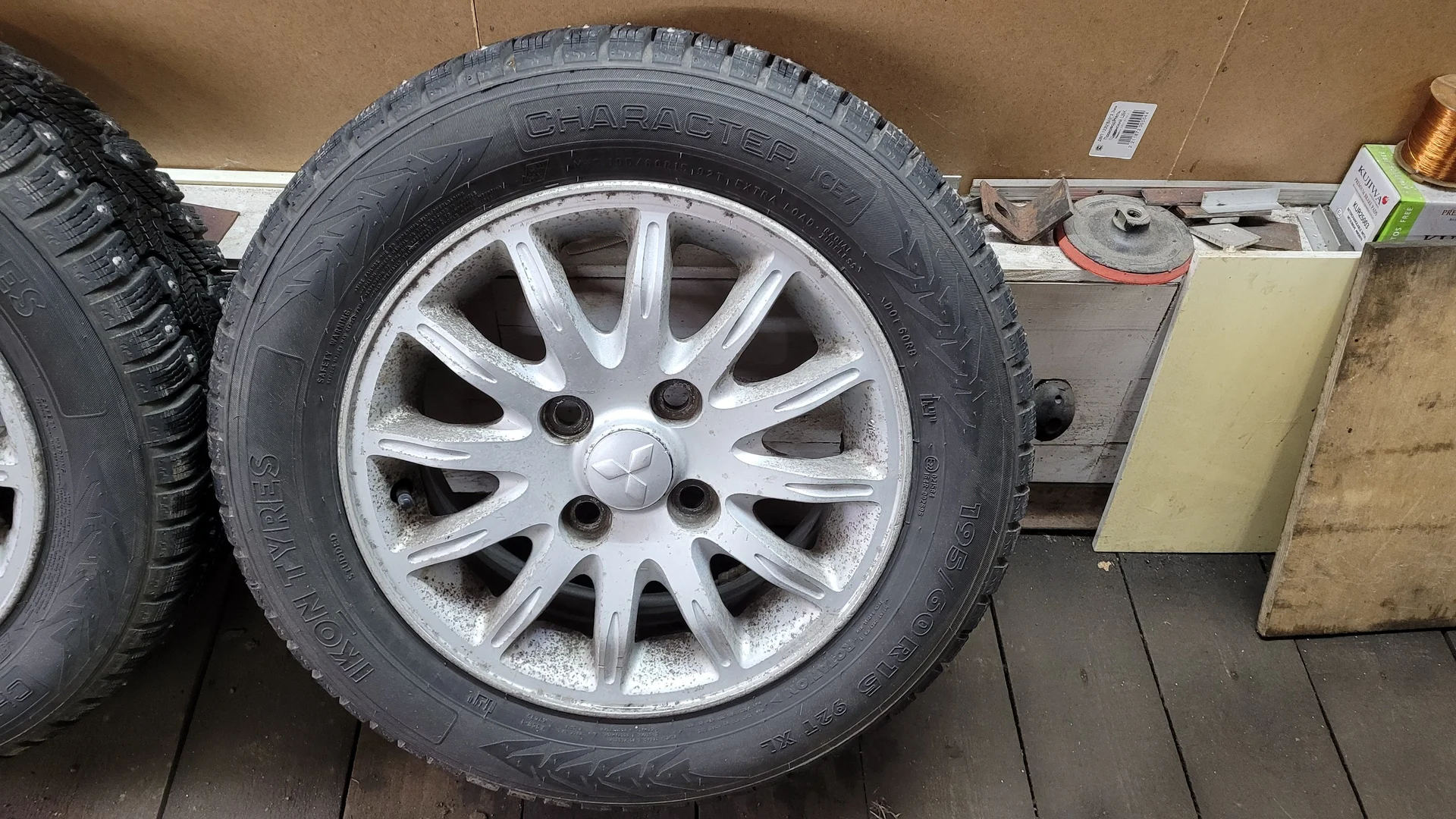 Диски Mitsubishi r15 + зимняя резина ikon - миниатюра 2