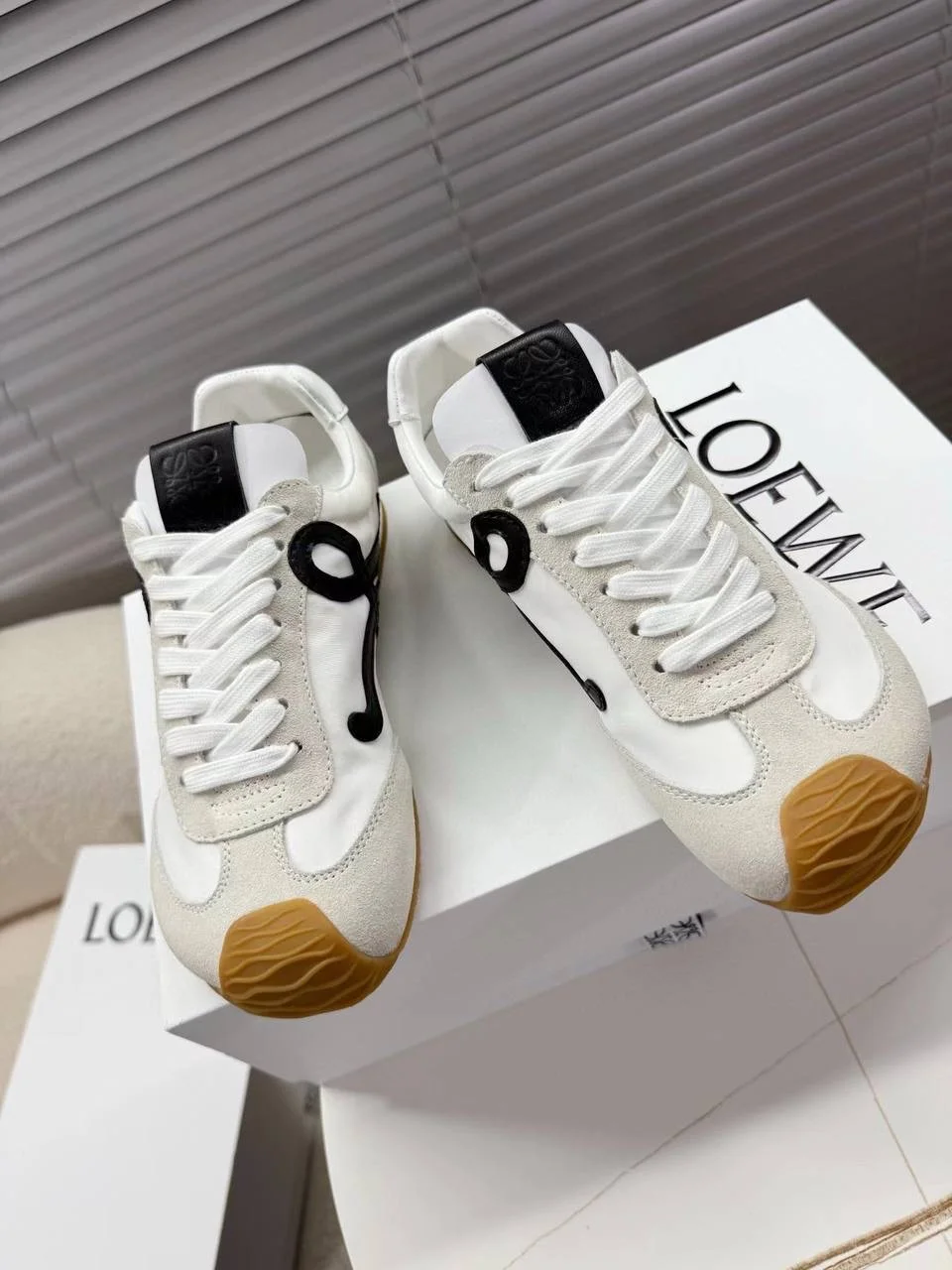 Женские кроссовки loewe (36-42 размеры) - миниатюра 2