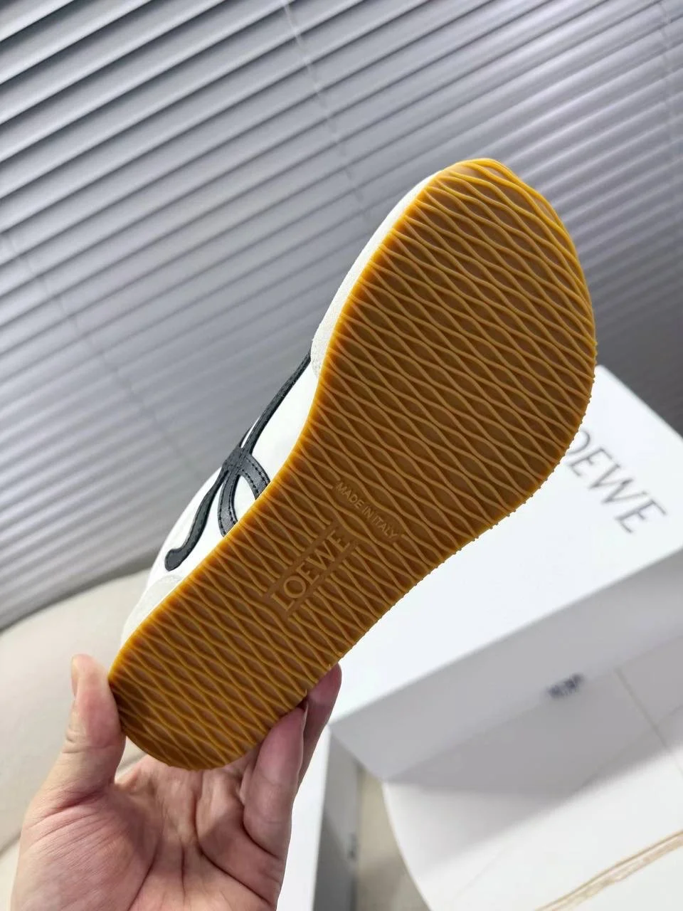 Женские кроссовки loewe (36-42 размеры) - миниатюра 3