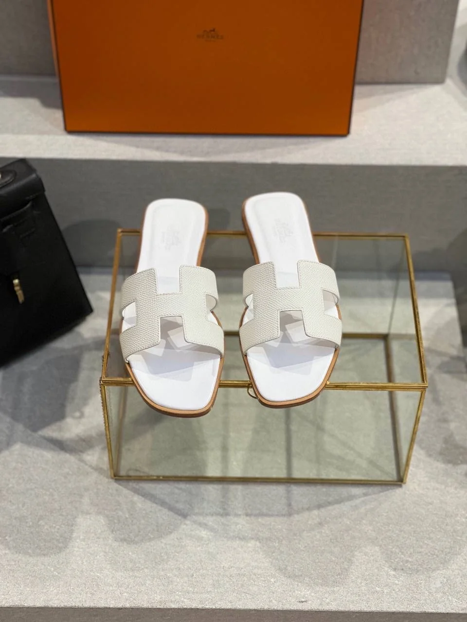 Женские шлепанцы Hermes Oran (36-42 размеры) - изображение 1