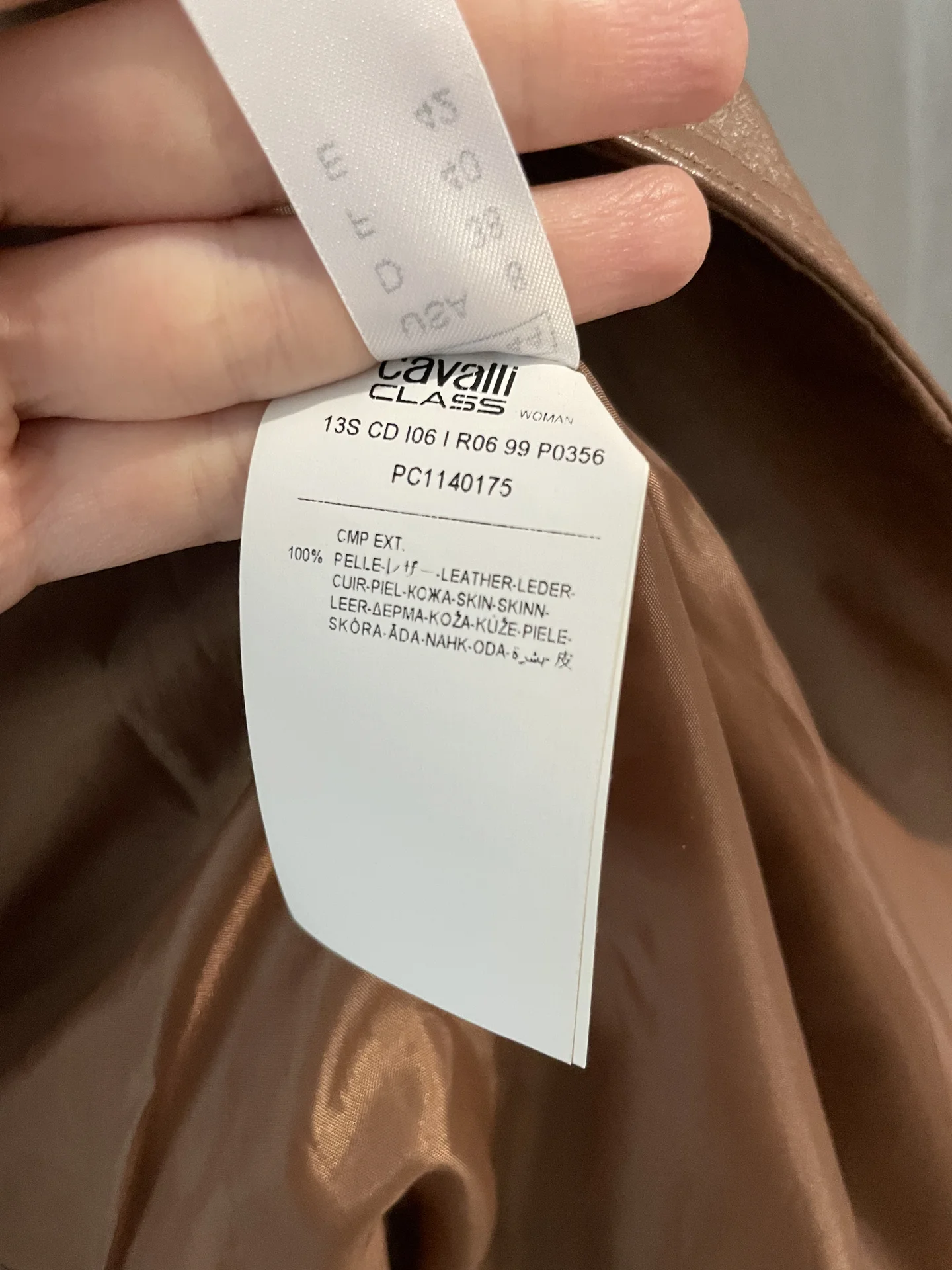 Кожаная куртка Roberto Cavalli оригинал женскпя - миниатюра 6