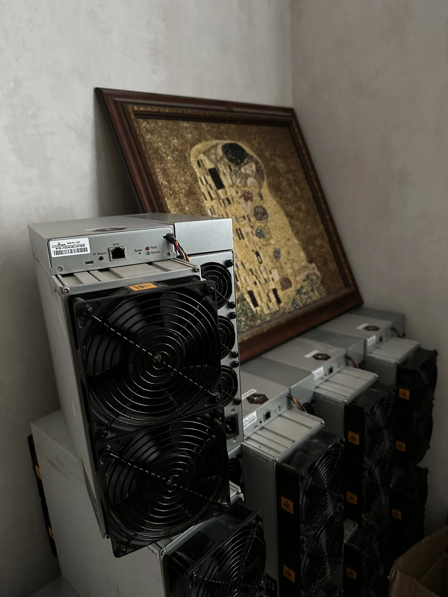 Asic Antminer S19Kpro 120 - миниатюра 2