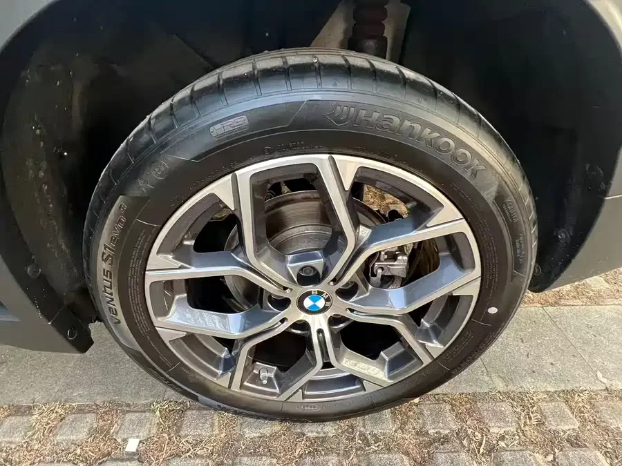 BMW X1 2022 sDrive25Li Leading Edition - миниатюра 11