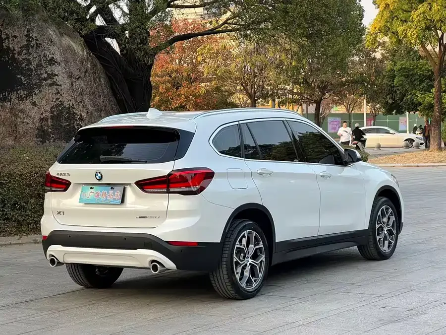 BMW X1 2022 sDrive25Li Leading Edition - миниатюра 12