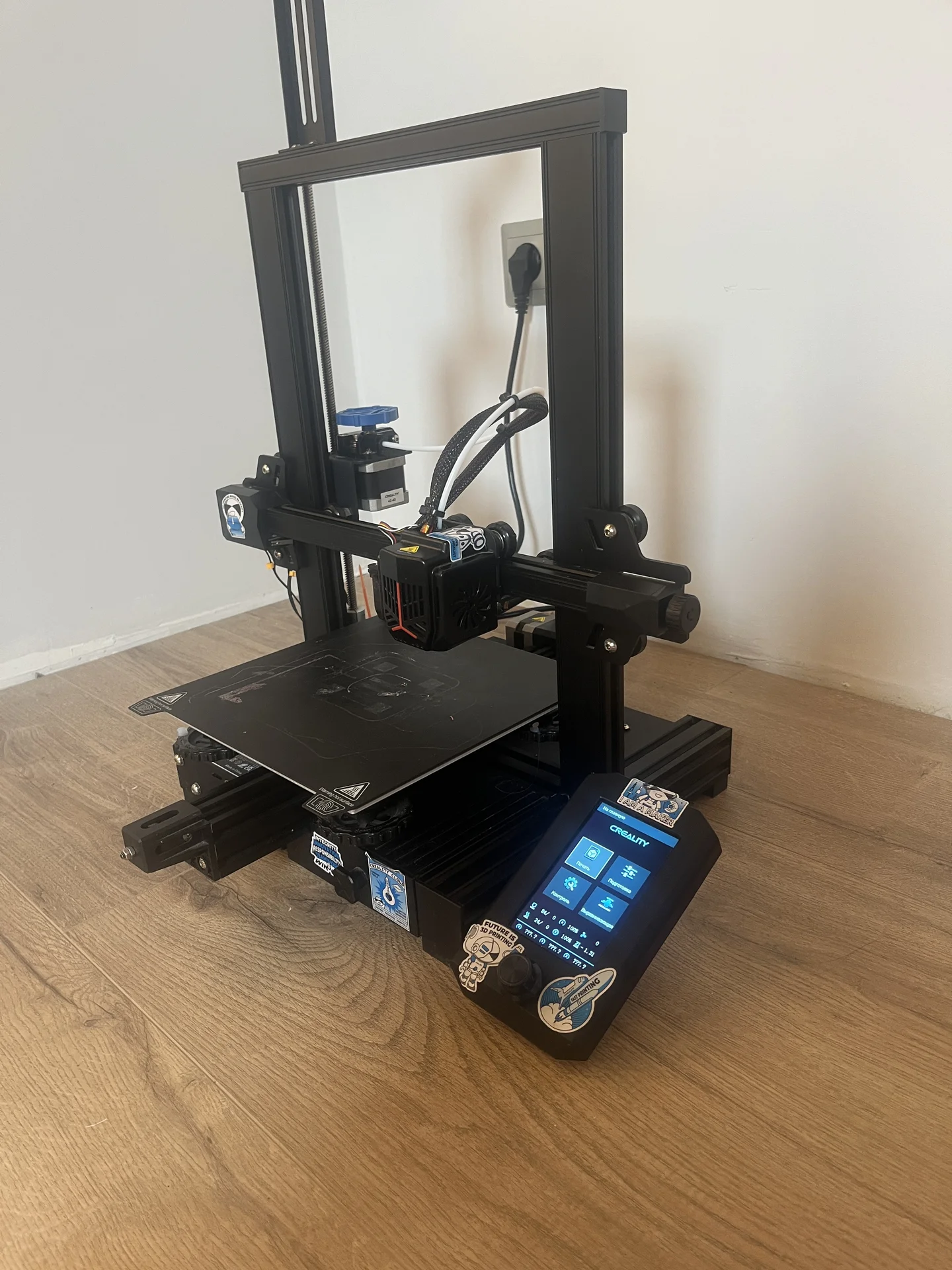 3д принтер ender 3 v2 neo - миниатюра 2
