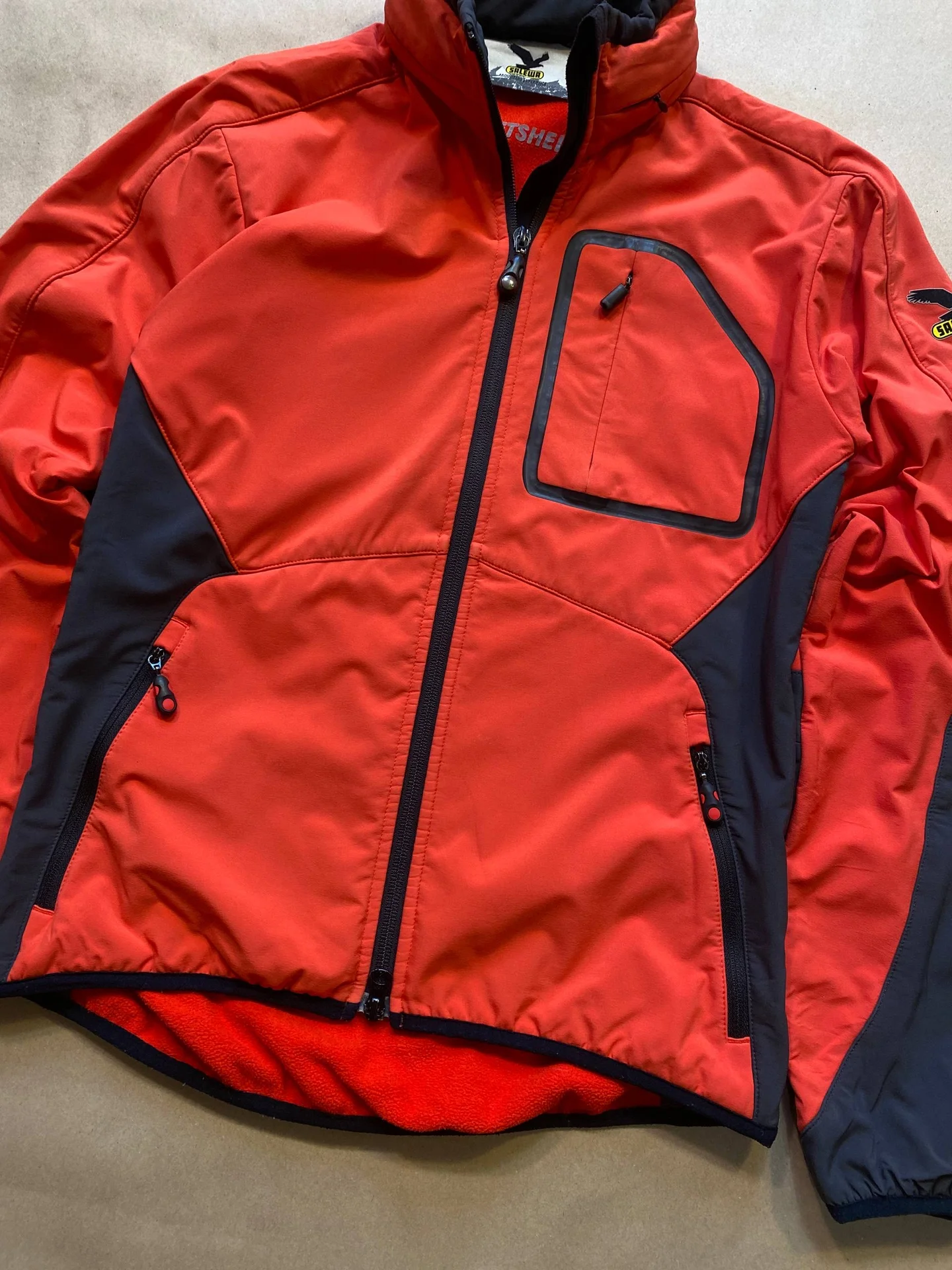 Софтшел Salewa vintage с капюшоном - миниатюра 6