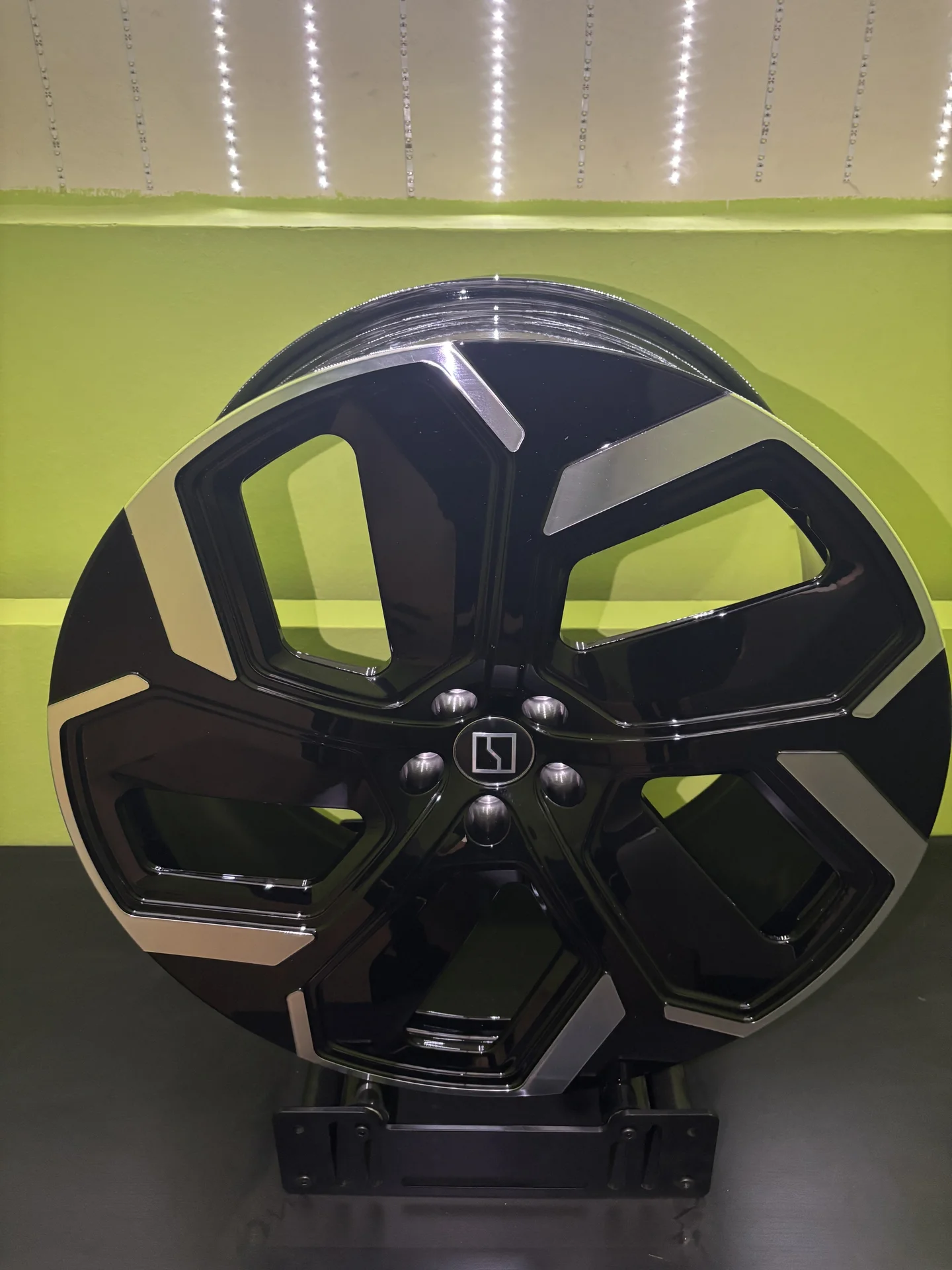 Кованые диски Zeekr r22 - миниатюра 3