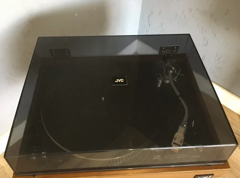 Проигрыватель пластинок JVC - миниатюра 7