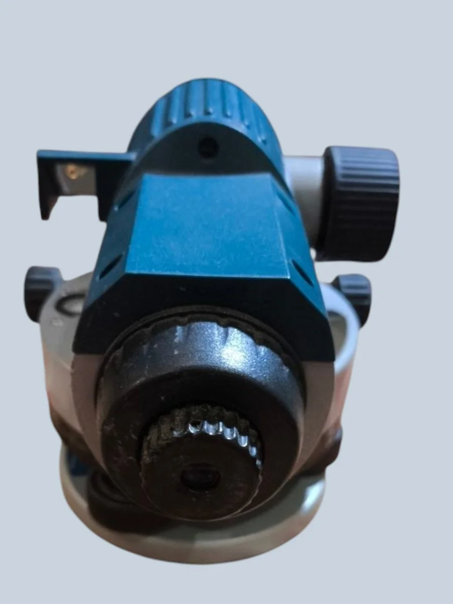 Оптический нивелир Bosch GOL 26 D - миниатюра 4