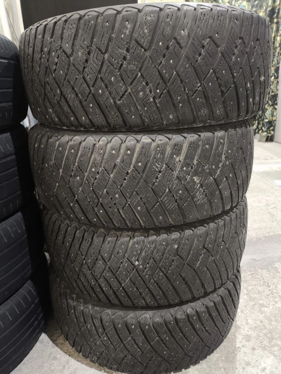 Goodyear Ultragrip Ice Arctic 205/55 R16 94 - изображение 1