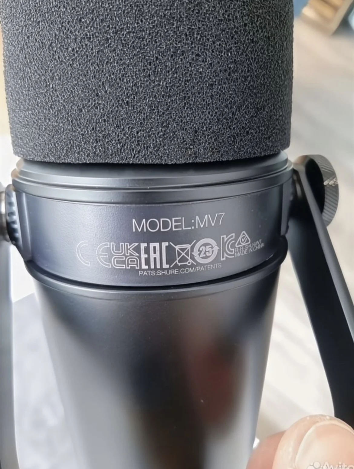 Микрофон Shure MV7 оригинал - миниатюра 3