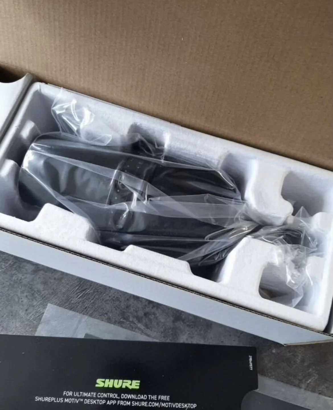 Микрофон Shure MV7 оригинал - миниатюра 4