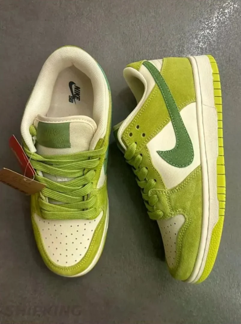 Кроссовки Nike Dunk Low Green Suede