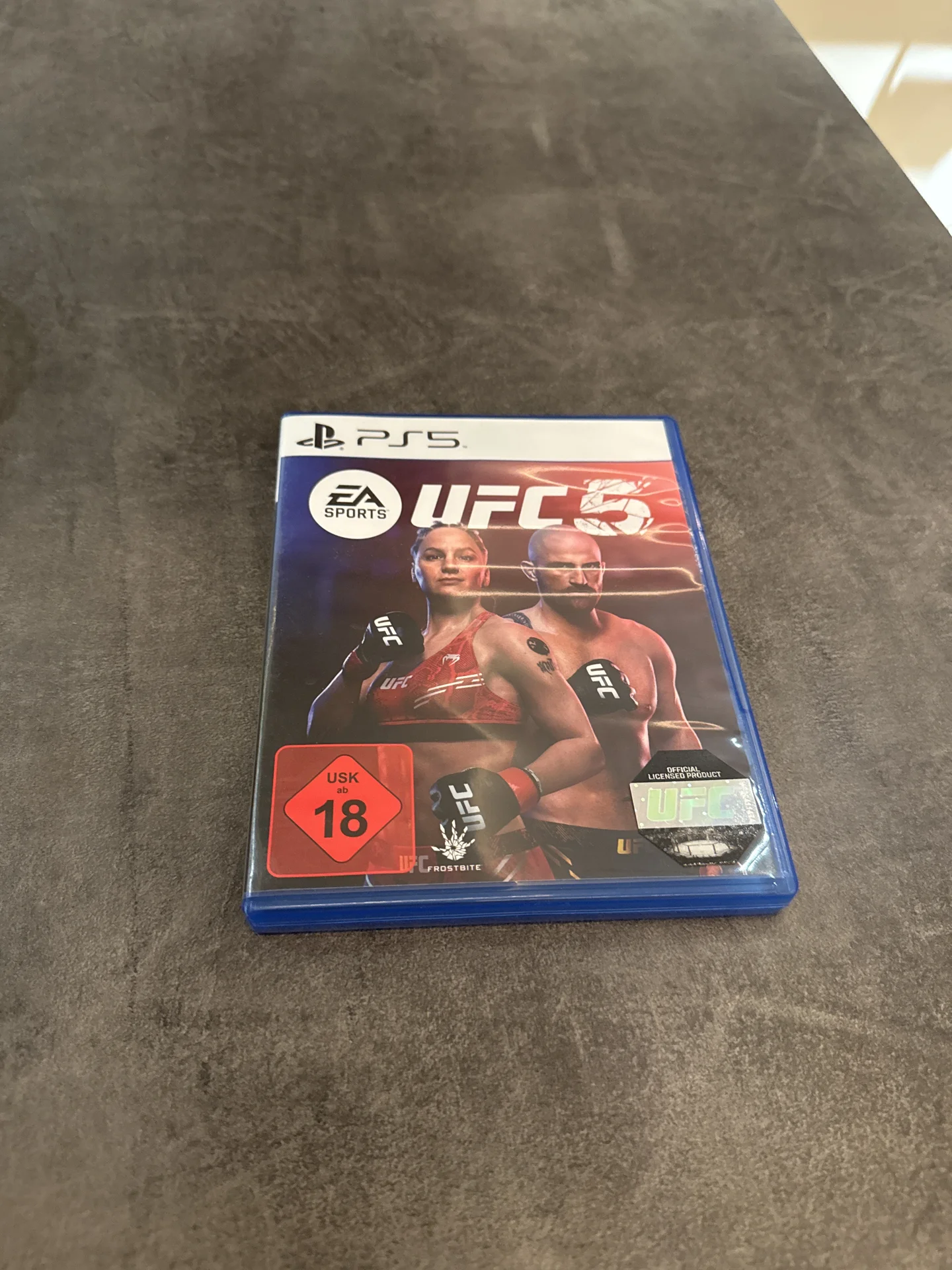 UFC 5 ps5 - изображение 1