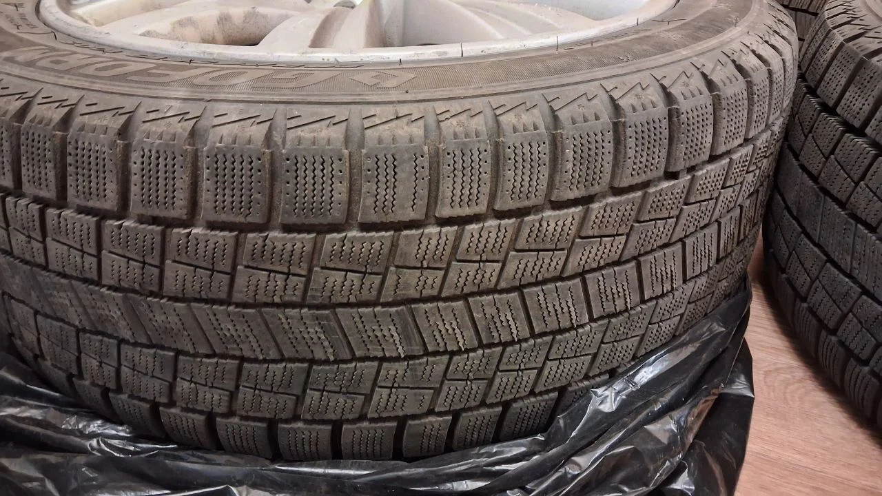 Зимняя резина Goform W705 245/45 R18 с дисками - миниатюра 3