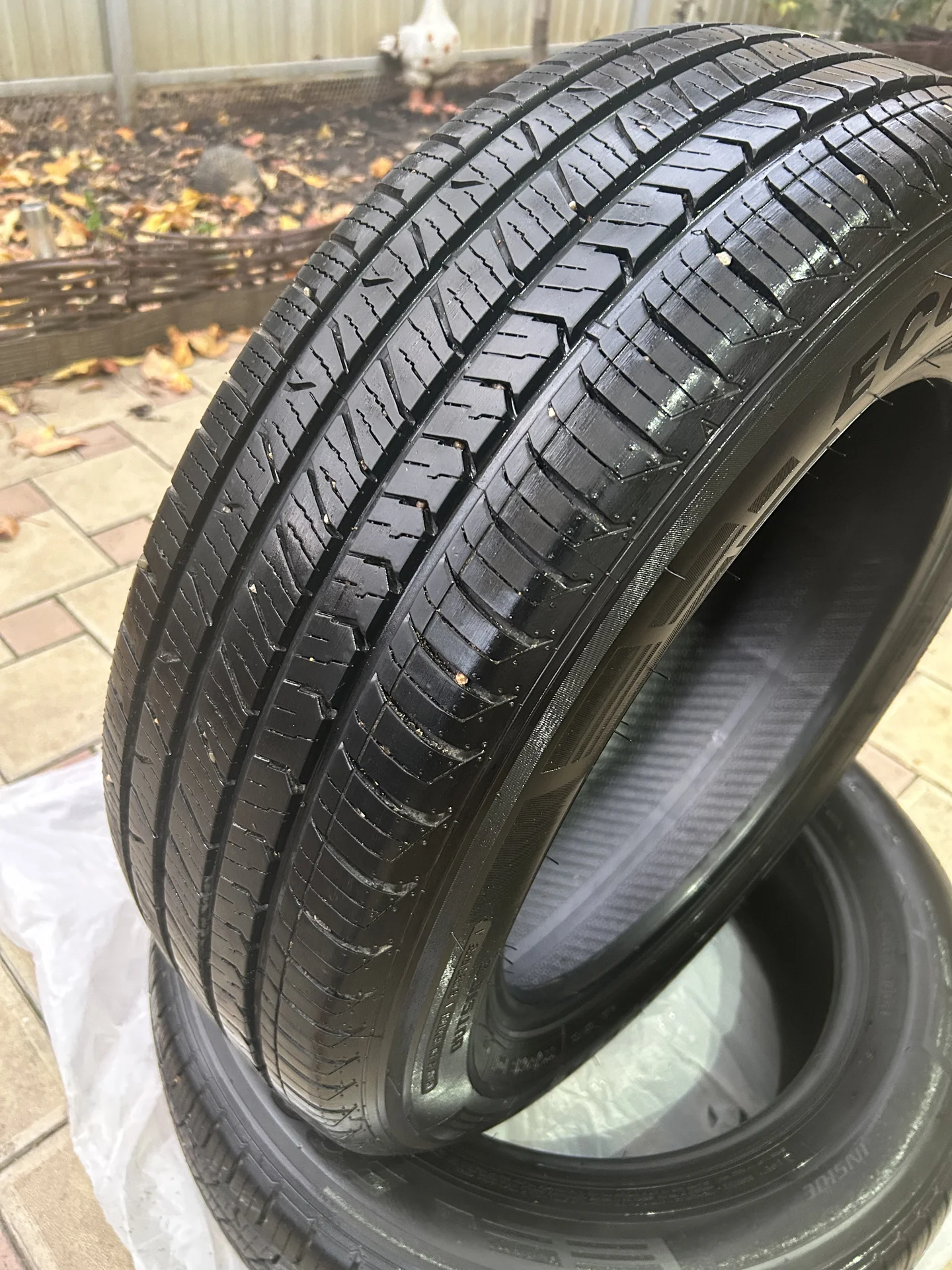 Шины Ecosaver2 Three-a 225/60/18 - изображение 1