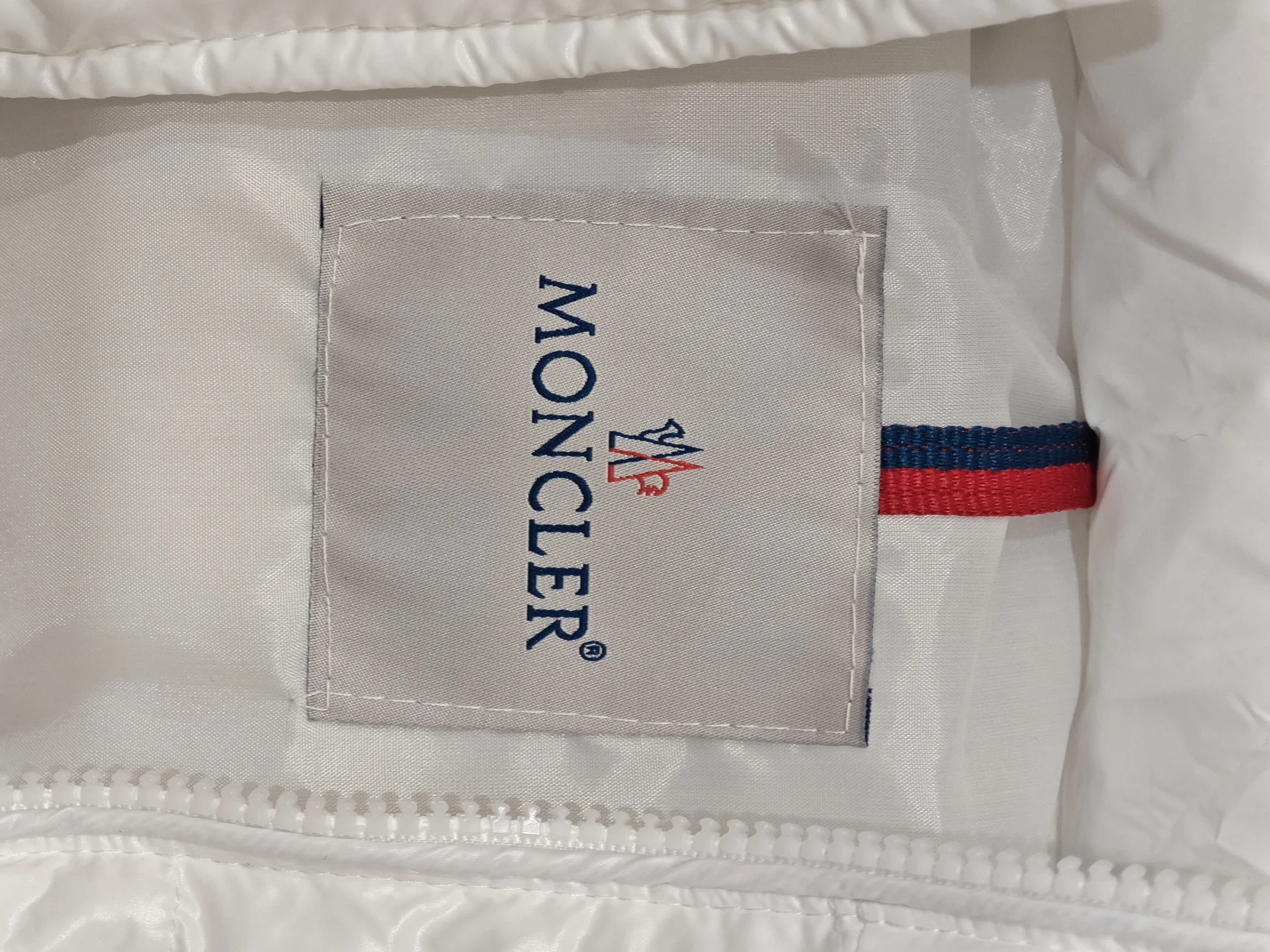 Жилетка Moncler - миниатюра 4